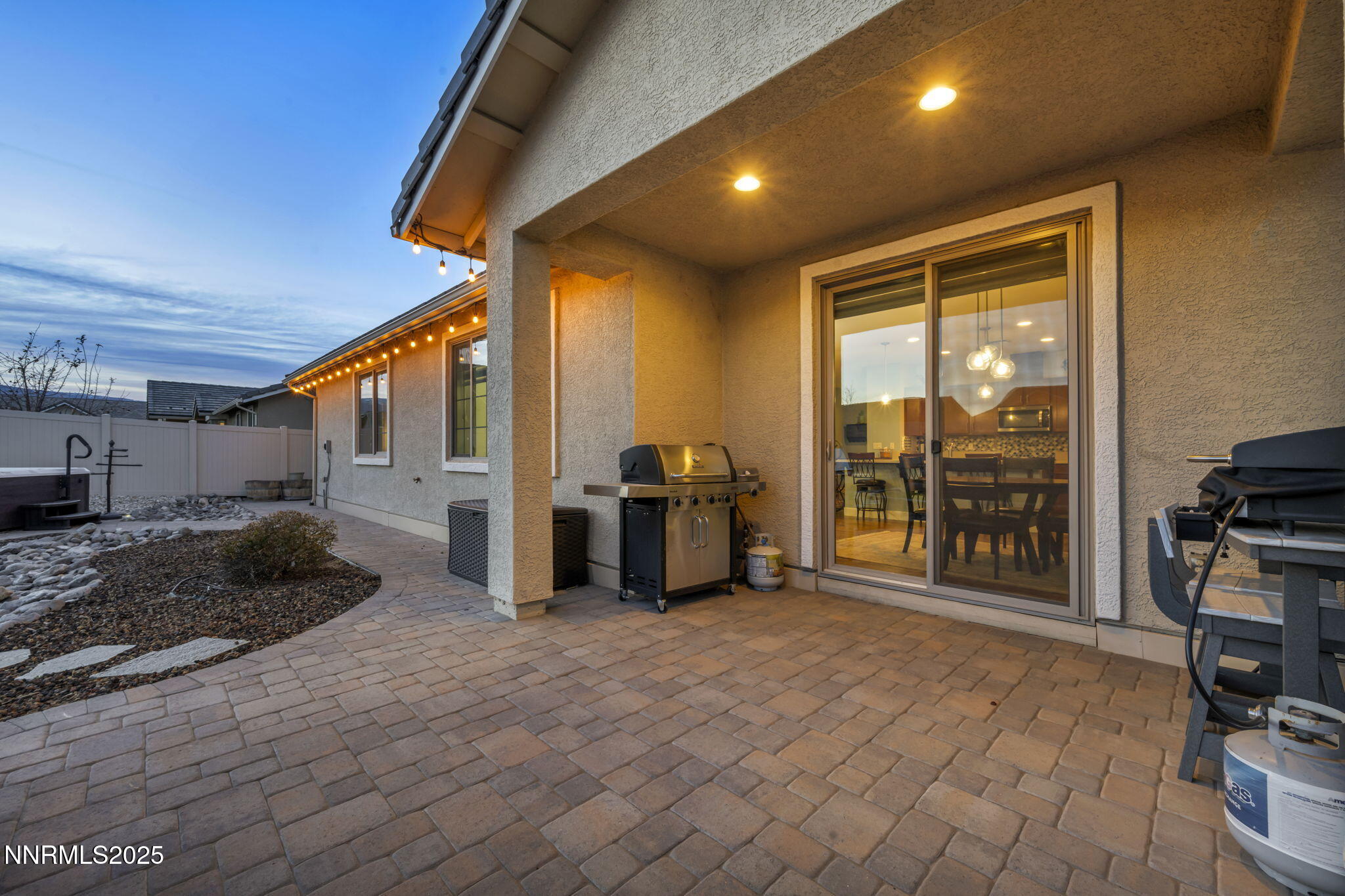 28-web-or-mls-408-cherry-blossom-ct