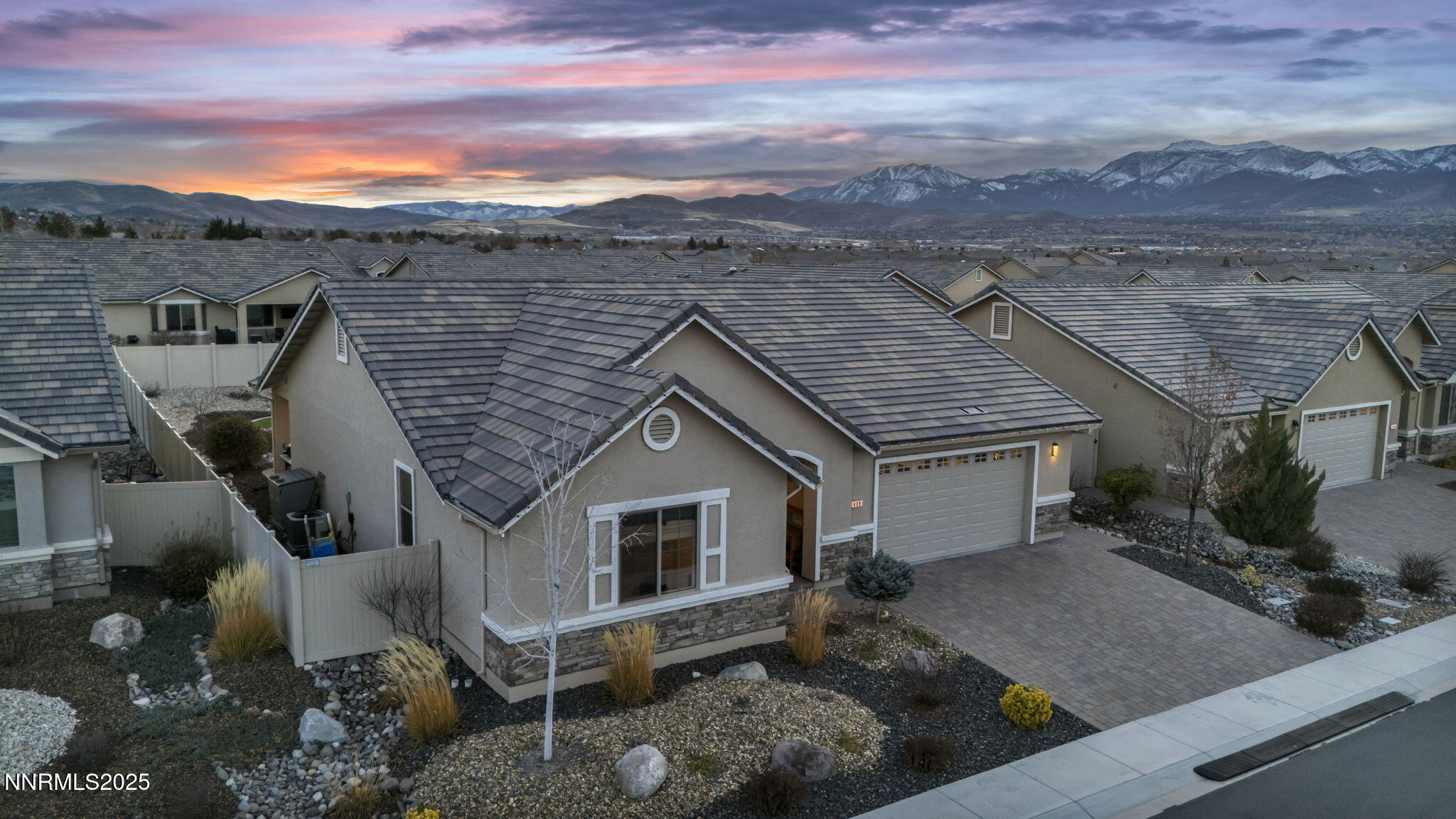 50-web-or-mls-408-cherry-blossom-ct