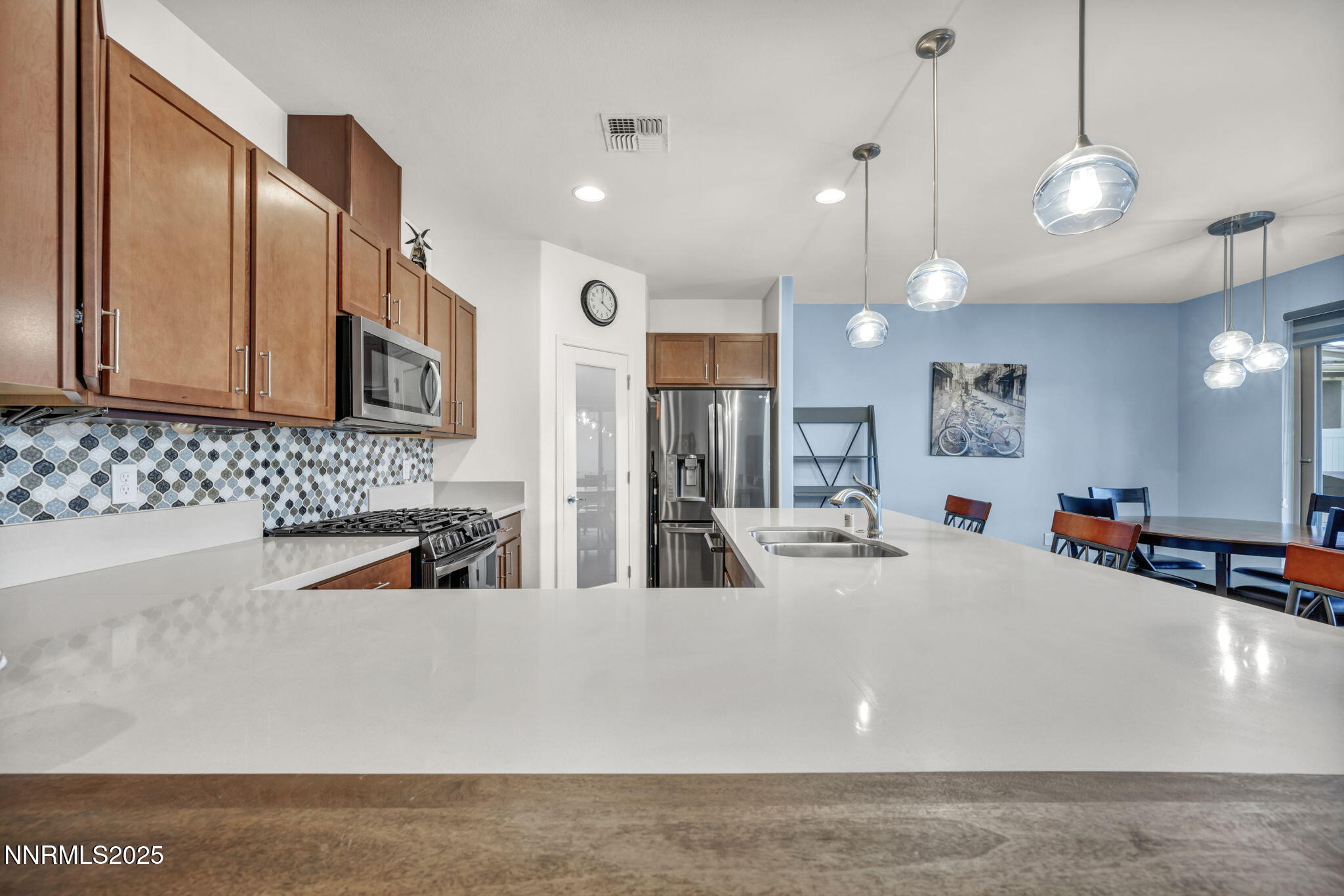 72-web-or-mls-408-cherry-blossom-ct