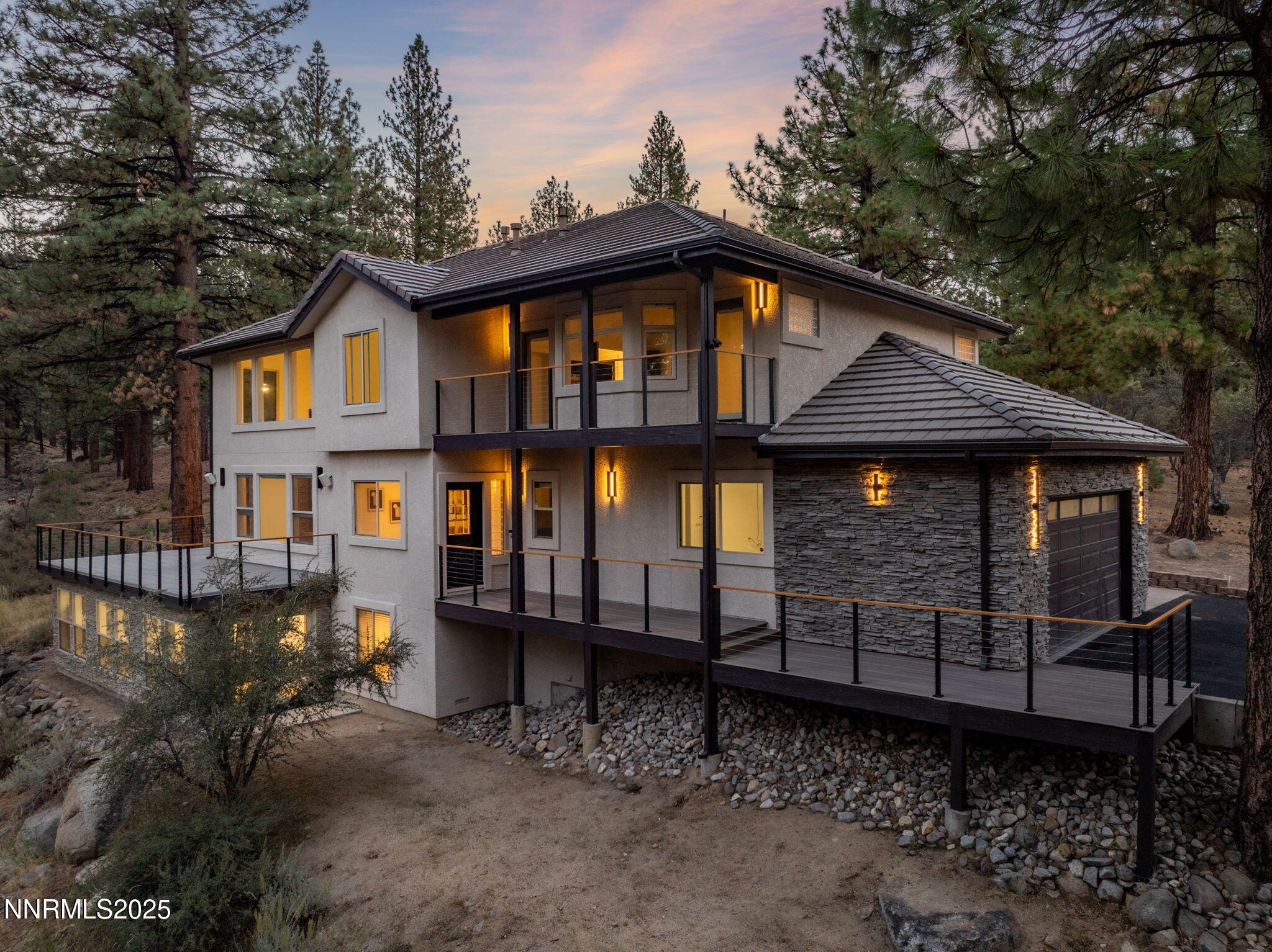 9-web-or-mls-16435 Snow Flower TWilight