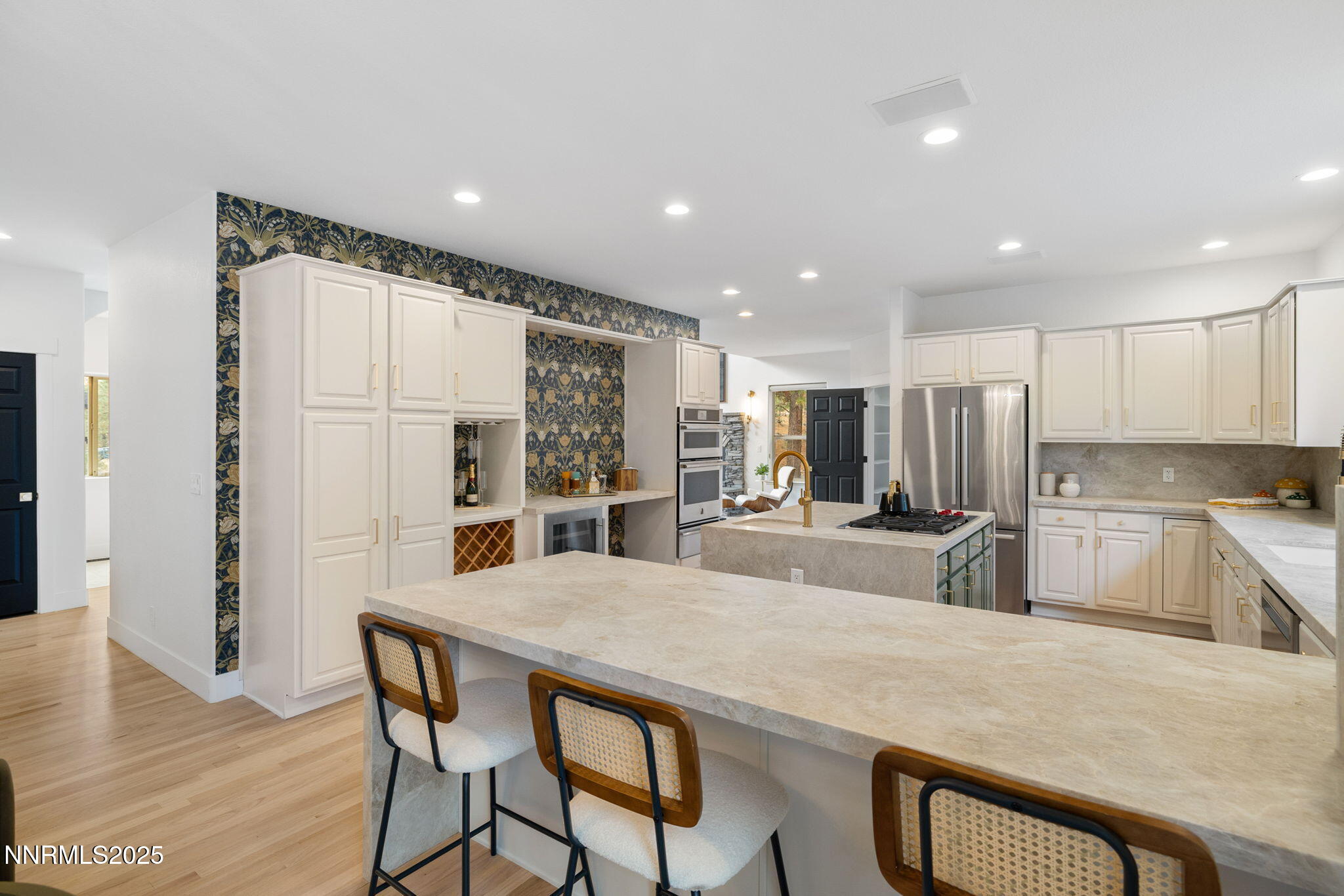 32-web-or-mls-16435 Snow Flower-18