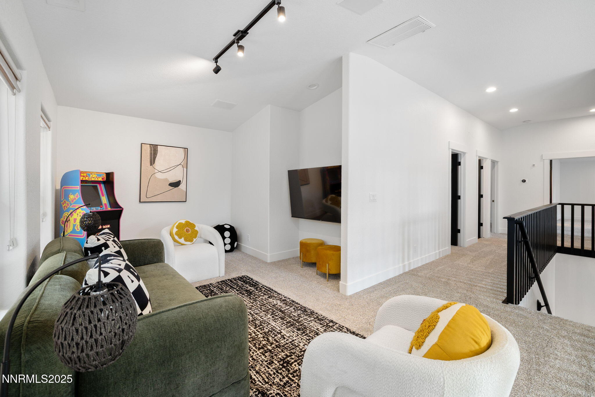 34-web-or-mls-16435 Snow Flower-20