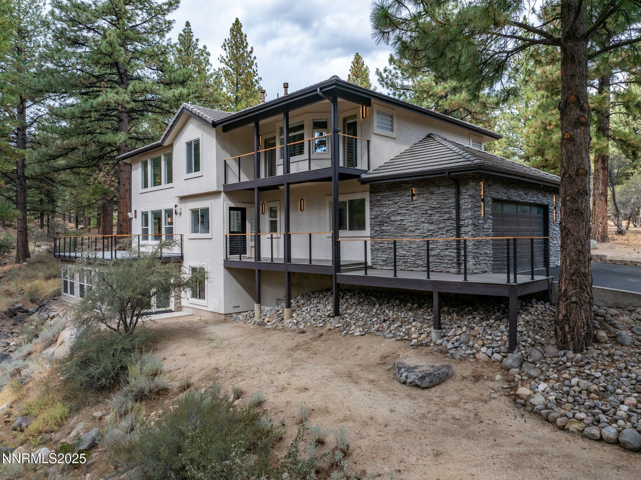 1-web-or-mls-16435 Snow Flower Drone-2