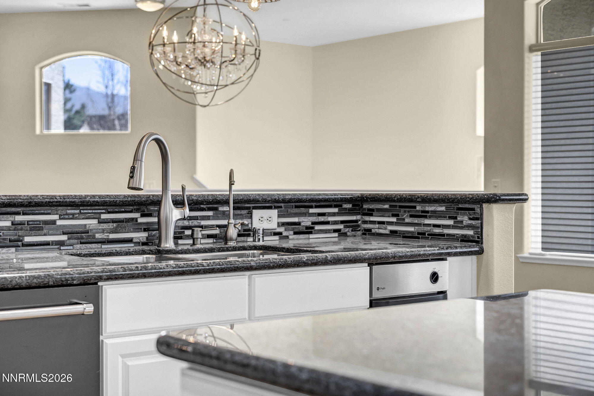 31-web-or-mls-9900-wilbur-may-pkwy-apt-2