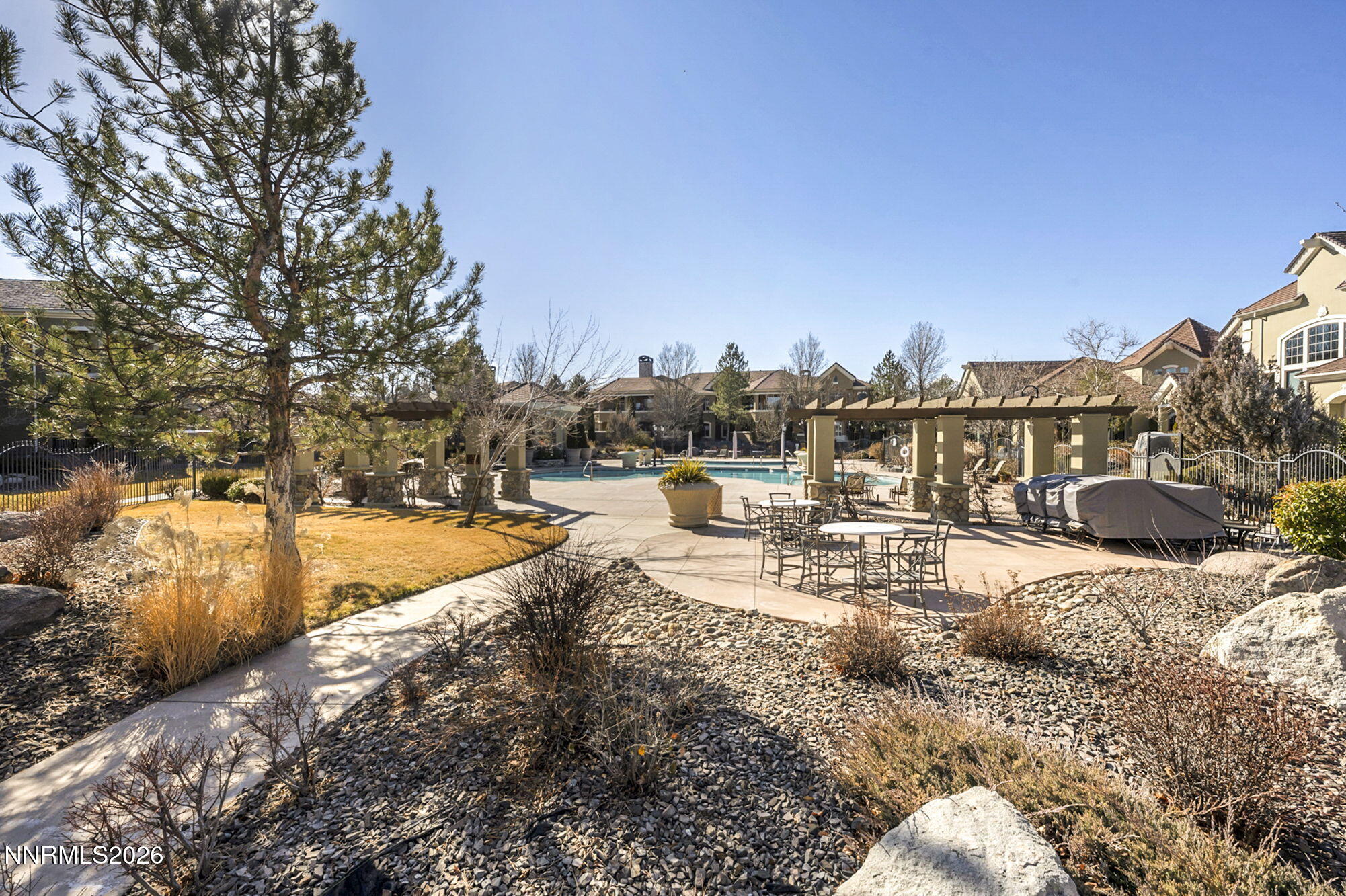 14-web-or-mls-9900-wilbur-may-pkwy-apt-2