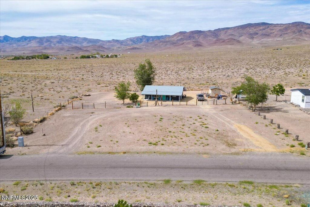 Photo of 4895 Cheyenne Trail, Stagecoach, NV 89429 (MLS # 250059228)