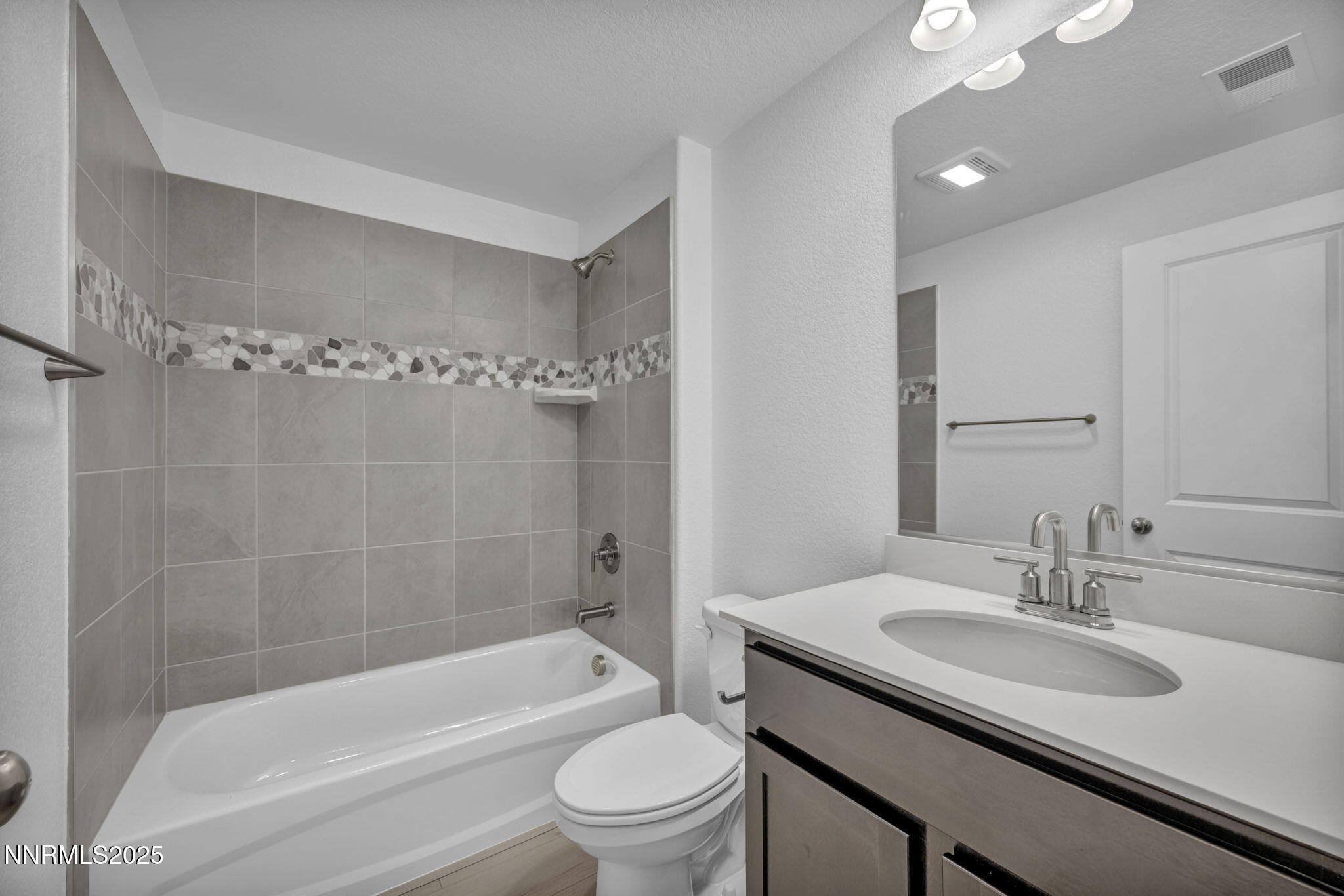 35-web-or-mls-8601-crandell-dr