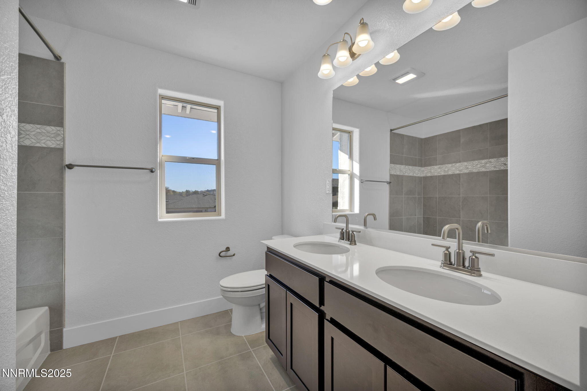 42-web-or-mls-8601-crandell-dr