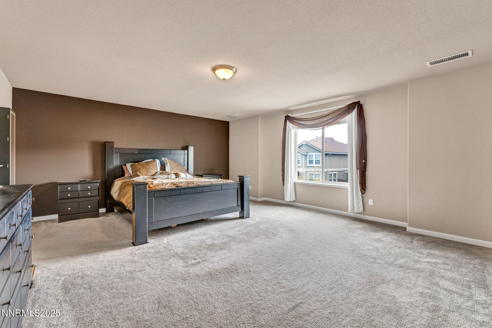 40-web-or-mls-3745-thistledown-ct