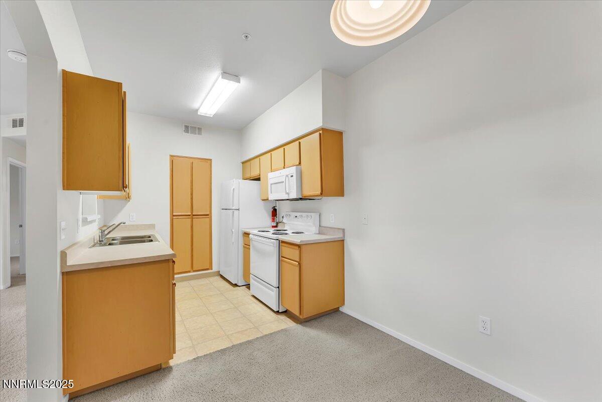 13-6850 Sharlands Ave Unit 1102 Reno NV