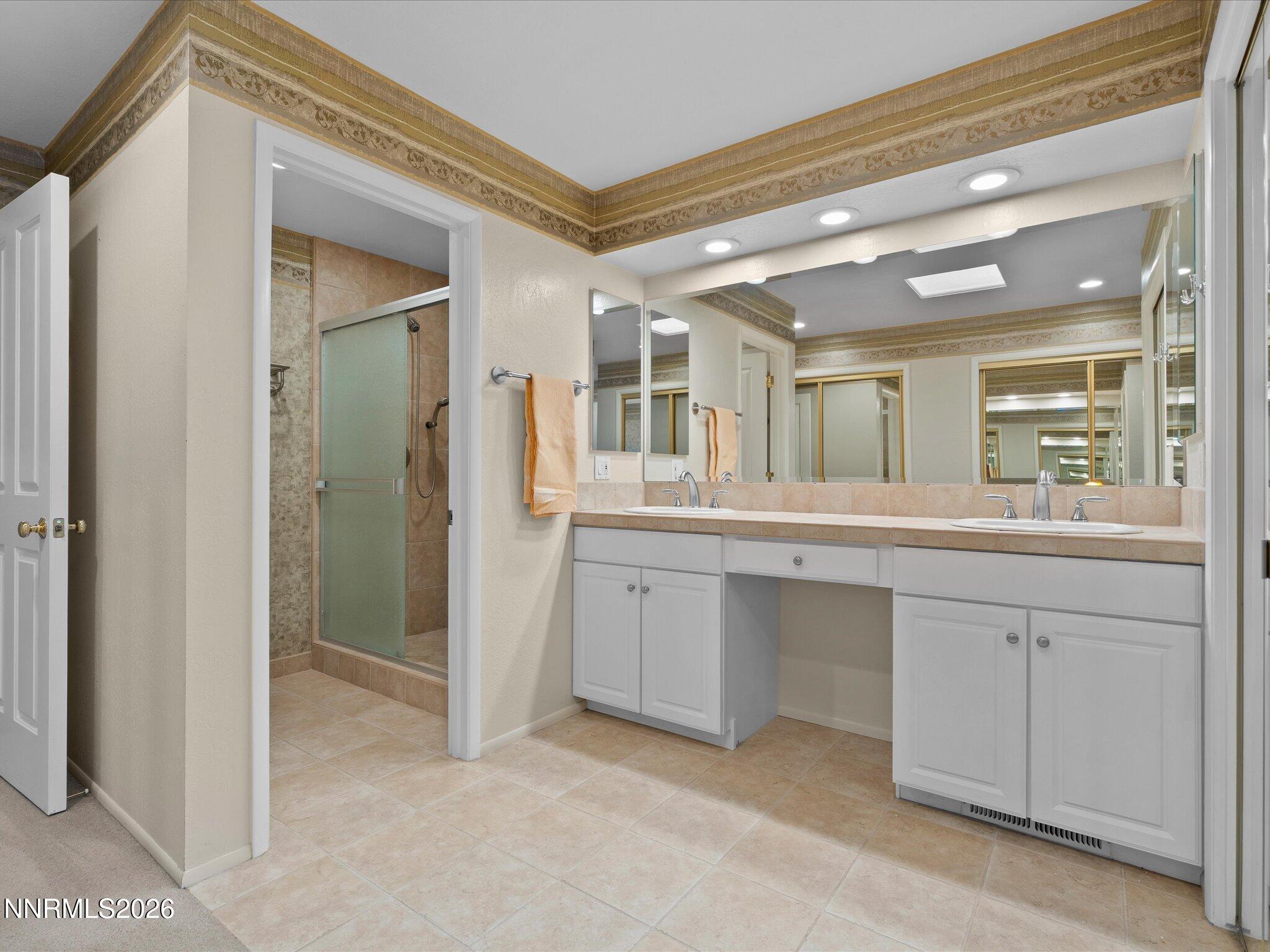 28-4833 Lakeridge Terrace W-128