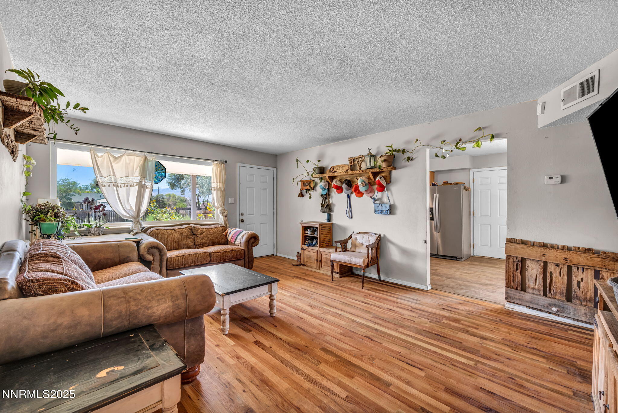 39-web-or-mls-11595-deodar-way