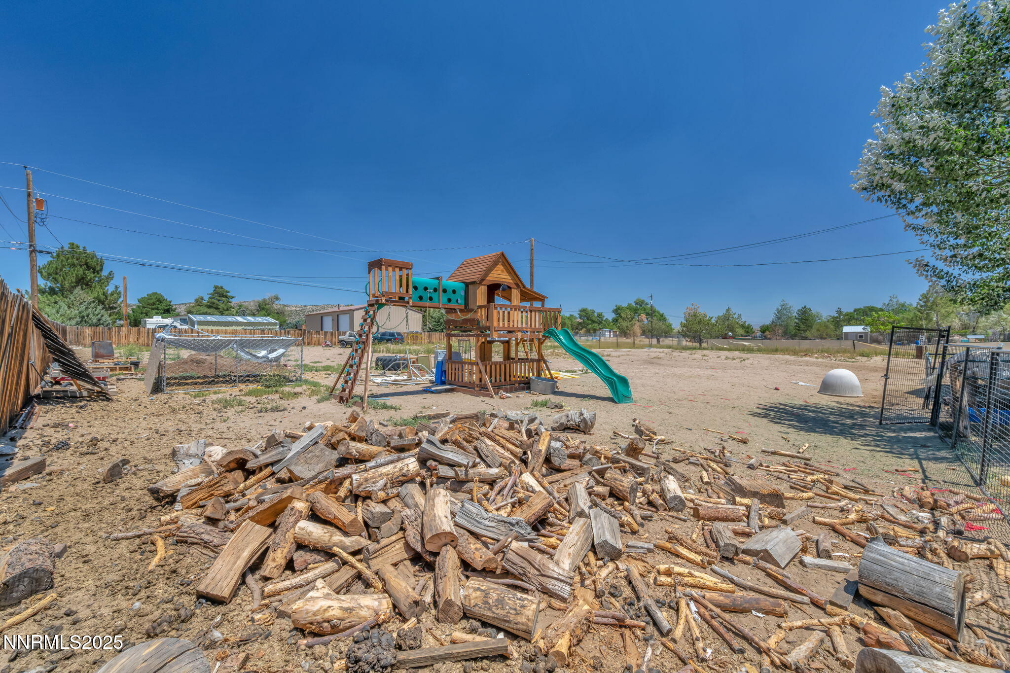 16-web-or-mls-11595-deodar-way