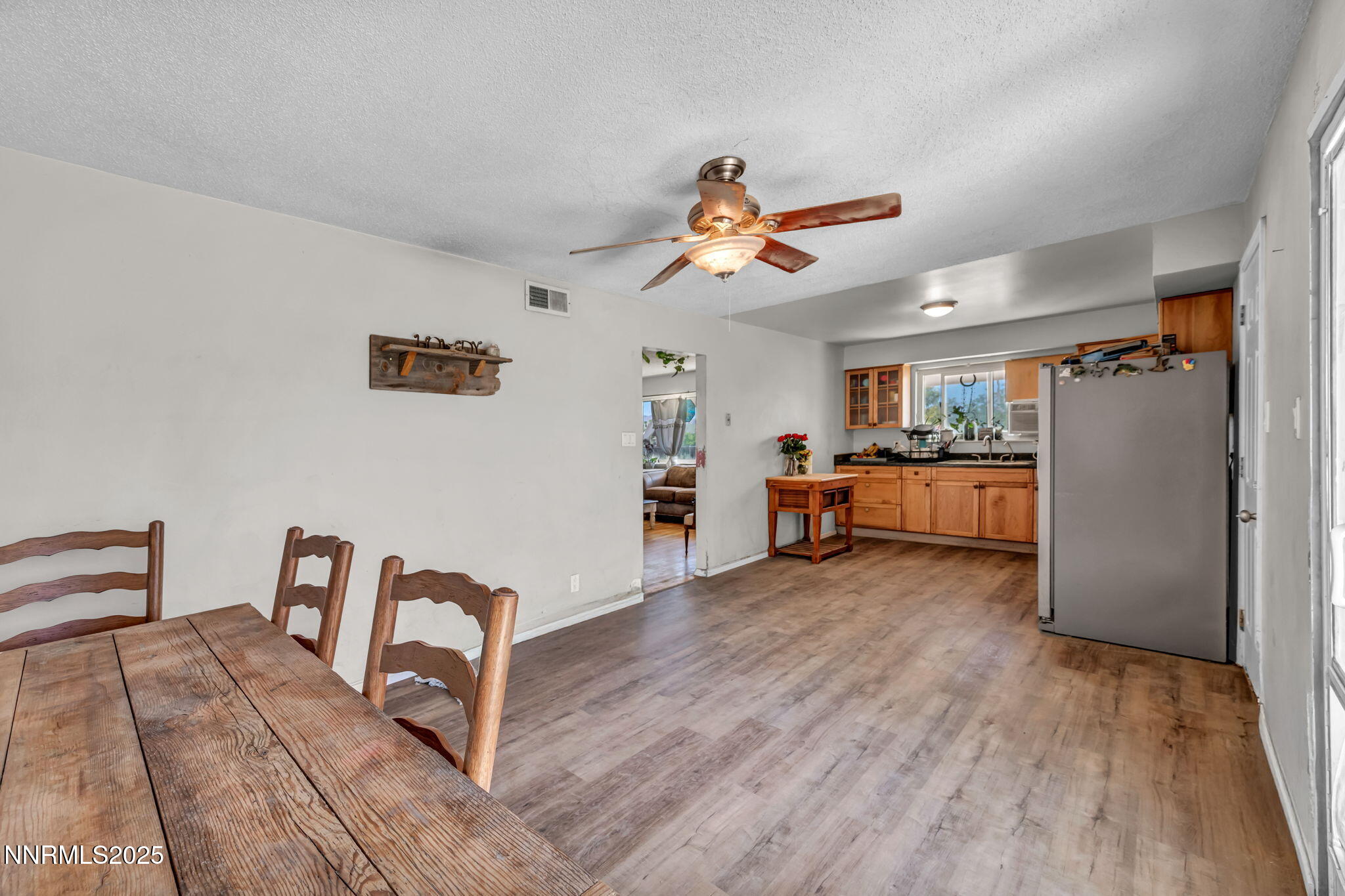 62-web-or-mls-11595-deodar-way