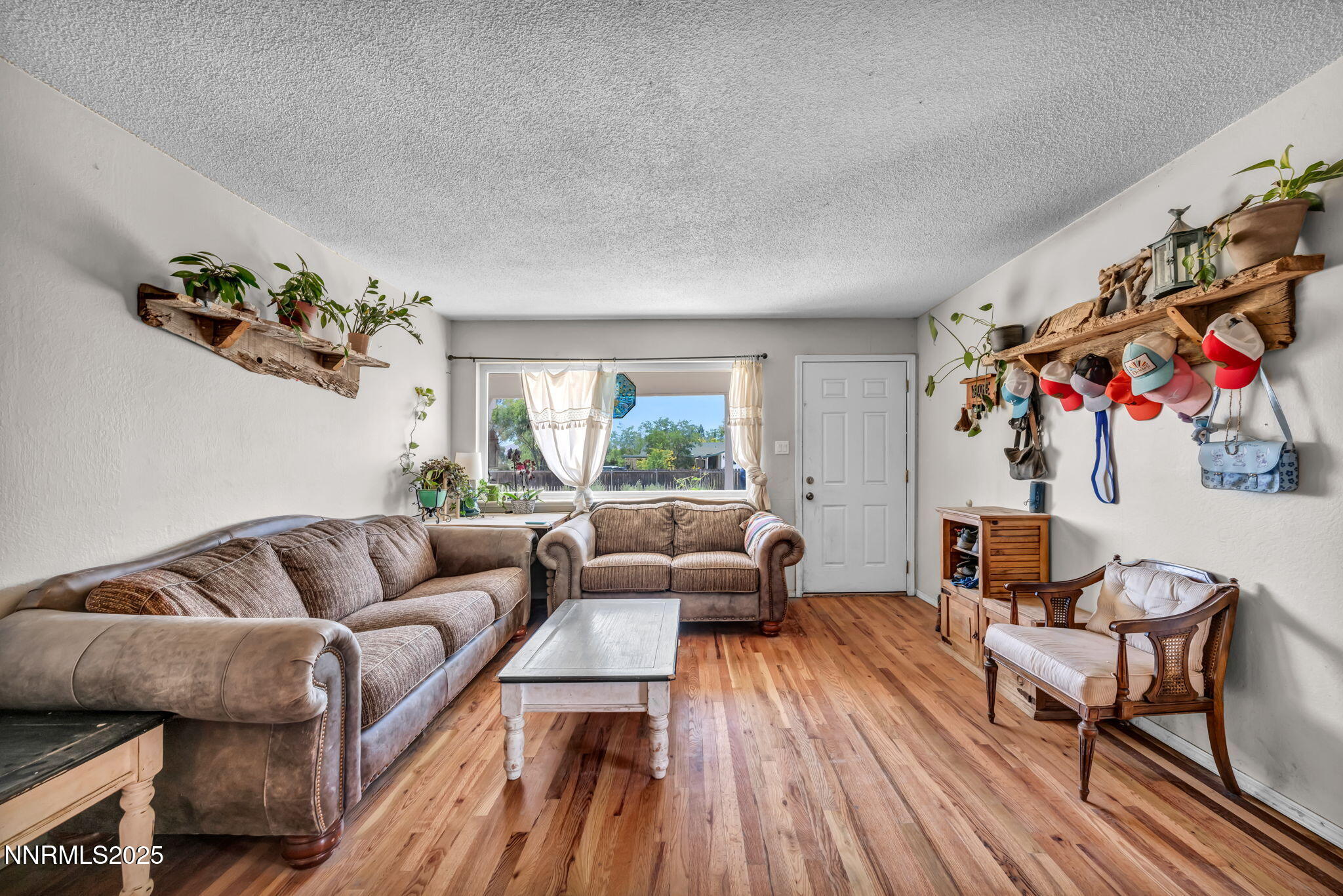 38-web-or-mls-11595-deodar-way