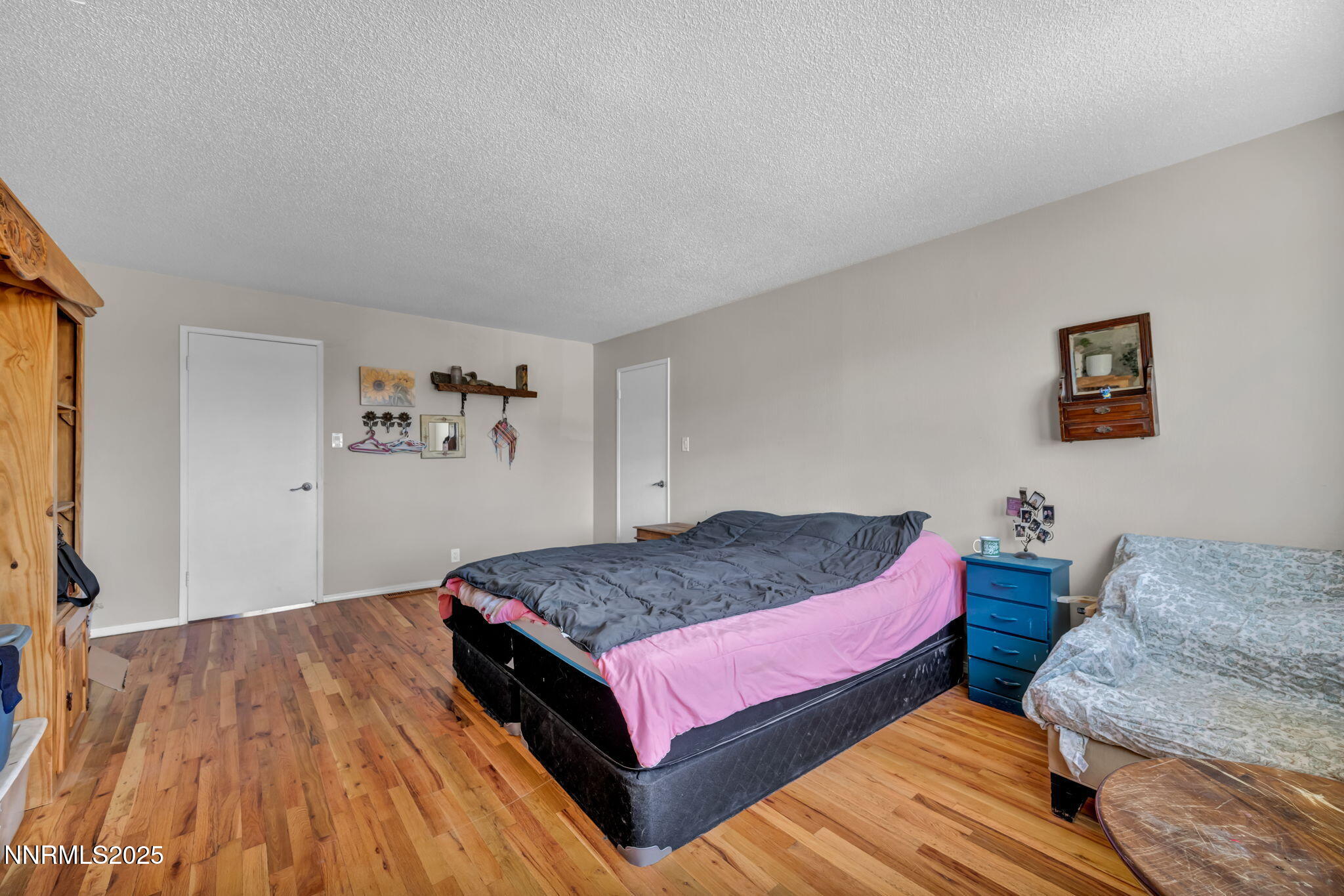 49-web-or-mls-11595-deodar-way