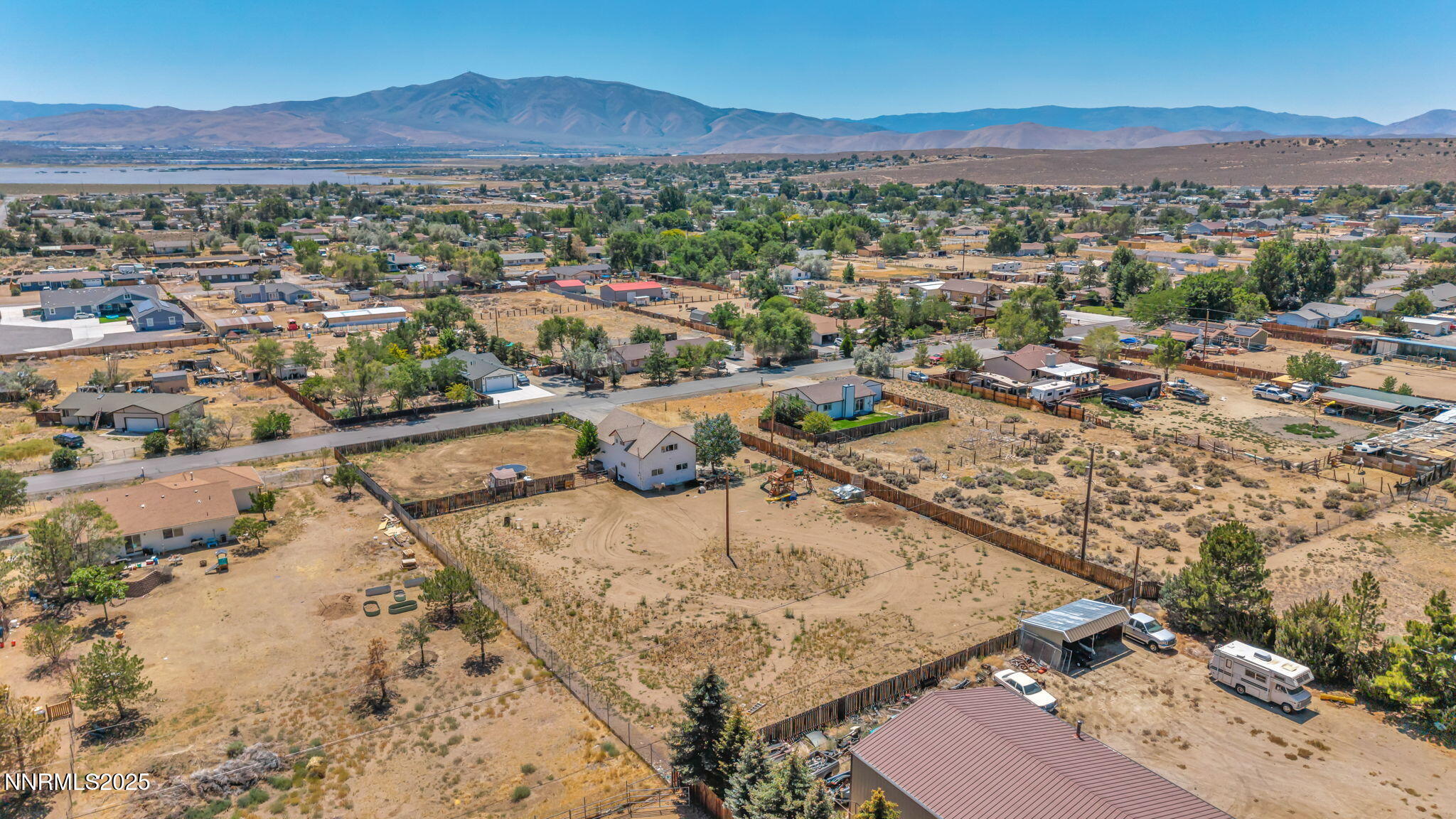 26-web-or-mls-11595-deodar-way