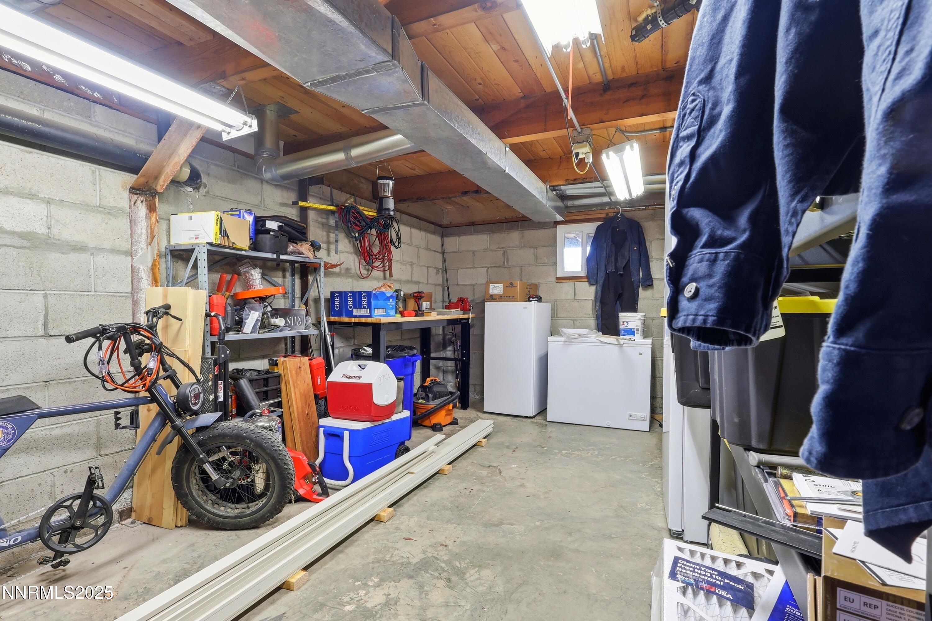 2025-11-14%2015.35.03