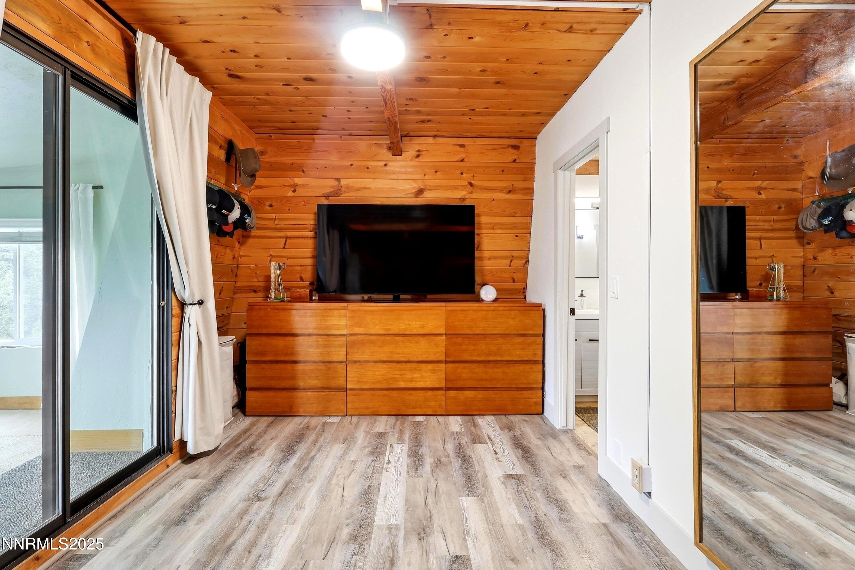 f447b9e8-b319-49a8-b301-6fb3e0da281b