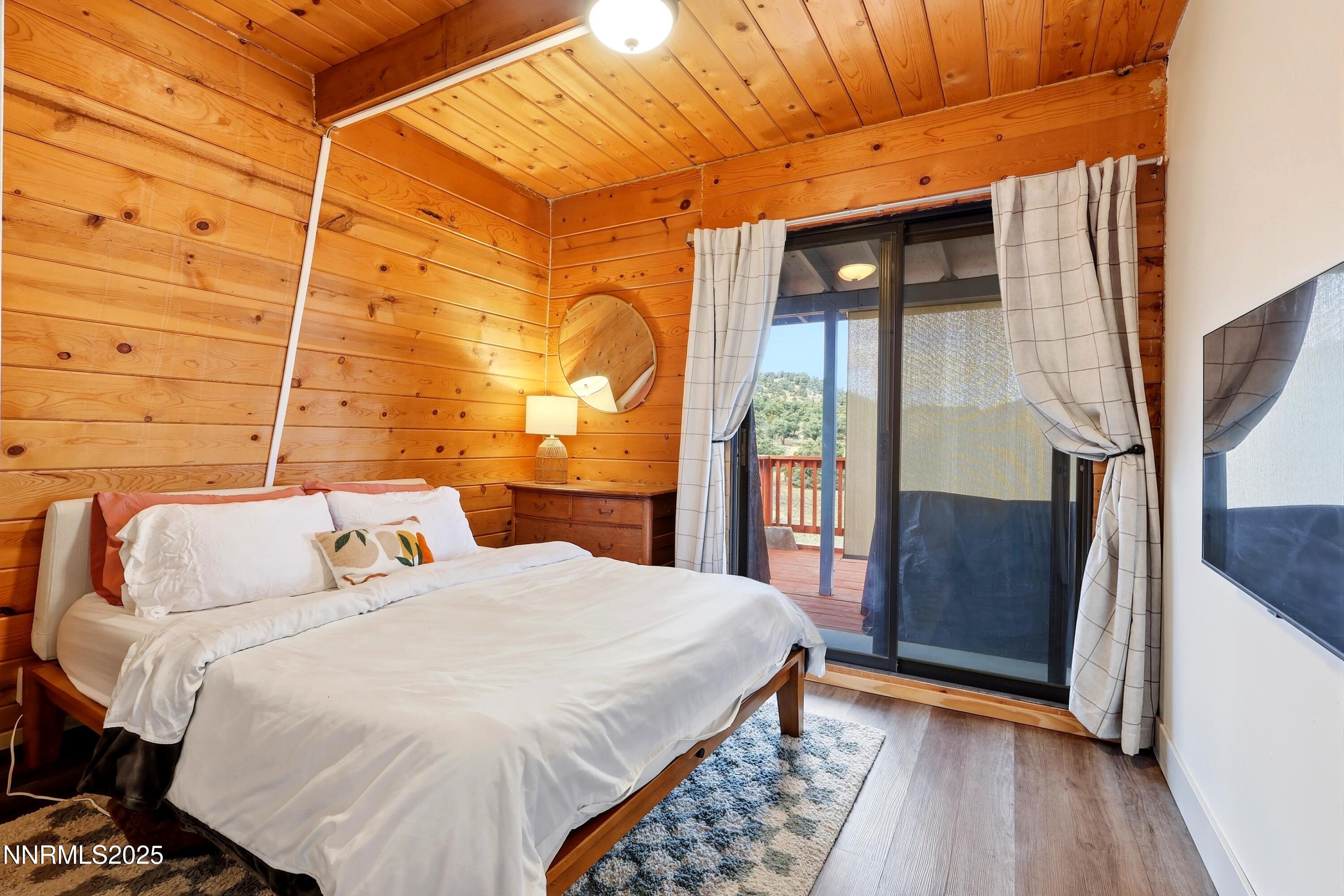 b5eee927-a3c8-4f28-a288-66056a9c0fc4