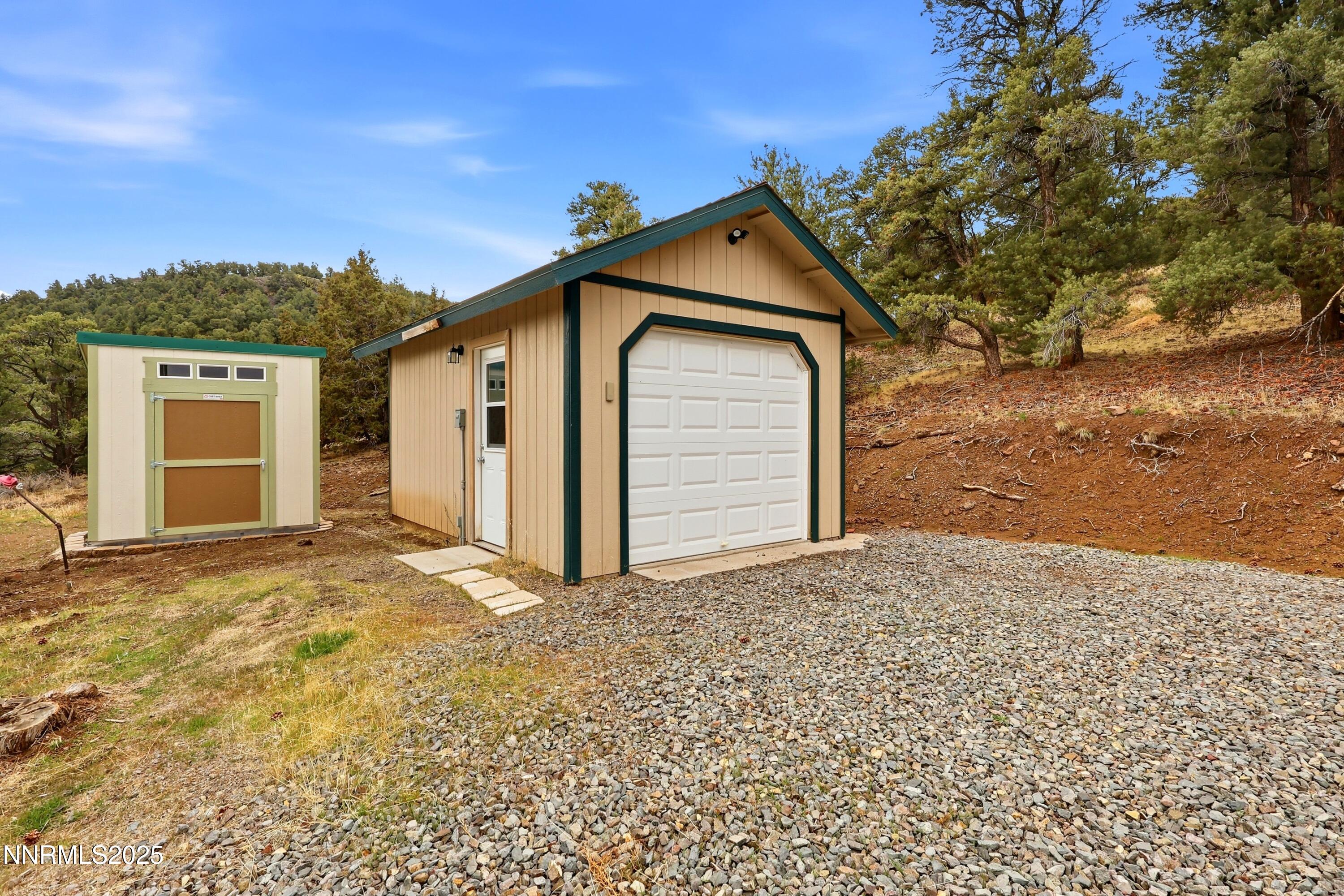 e0fe9204-fb0d-4bdc-b3be-a04e8099b73f