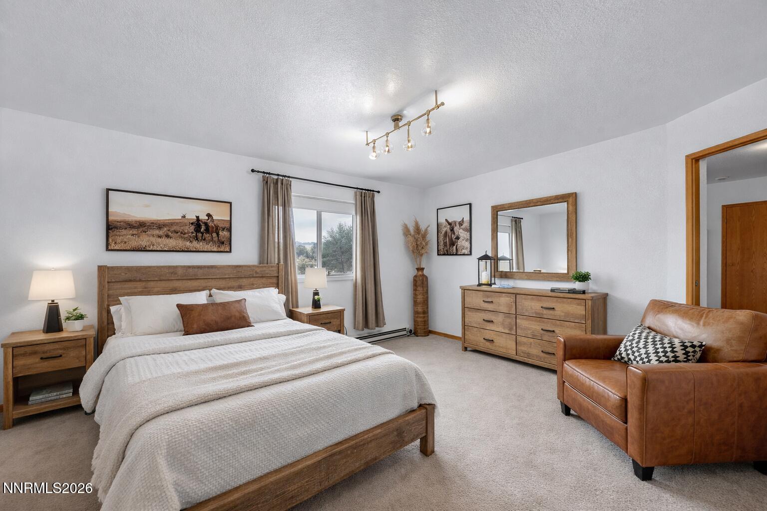 CAC4BFED-BD35-4EA3-9CD1-3C32A2834420