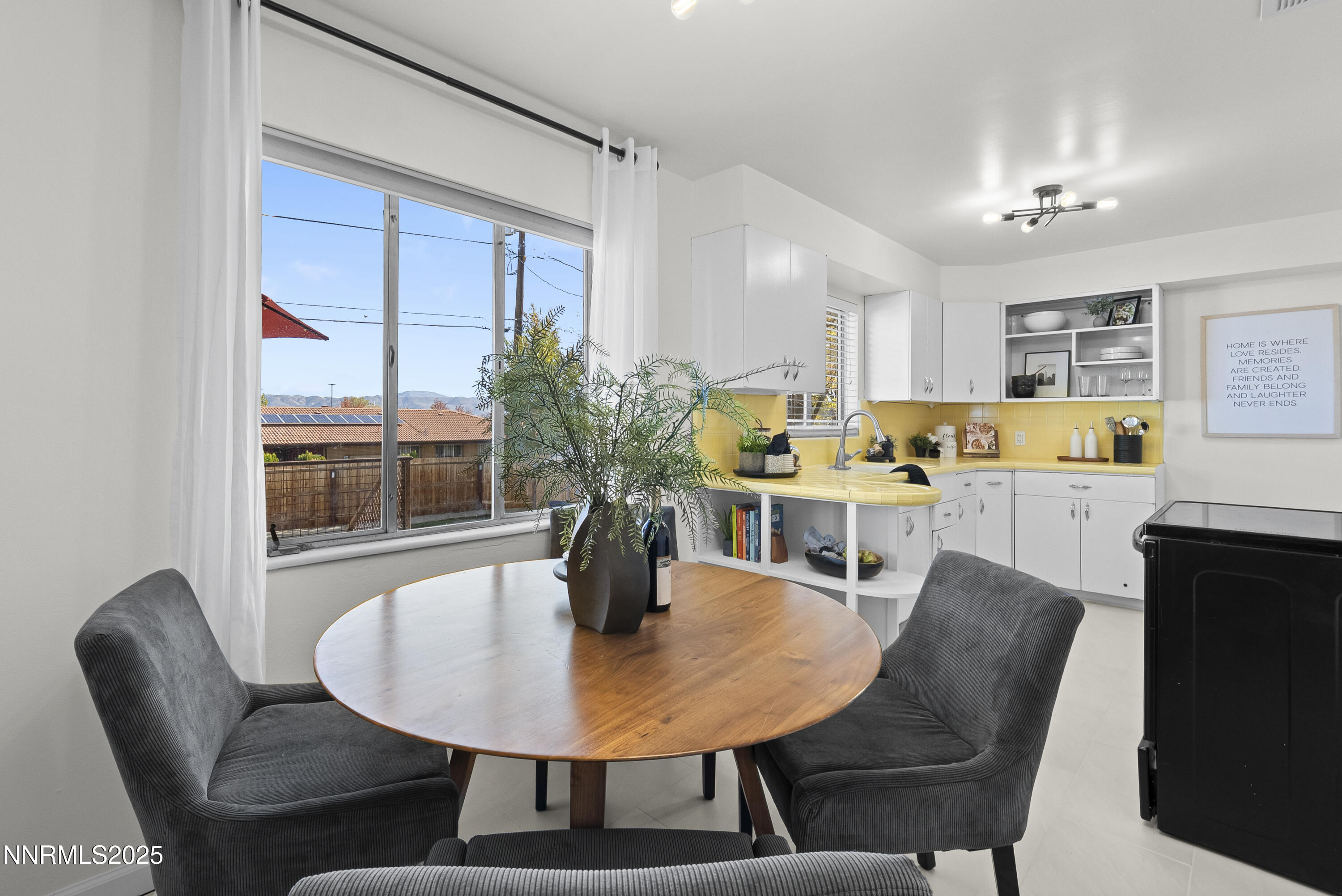 12-1692 Oakhurst Ave Reno NV 89509 (12 o