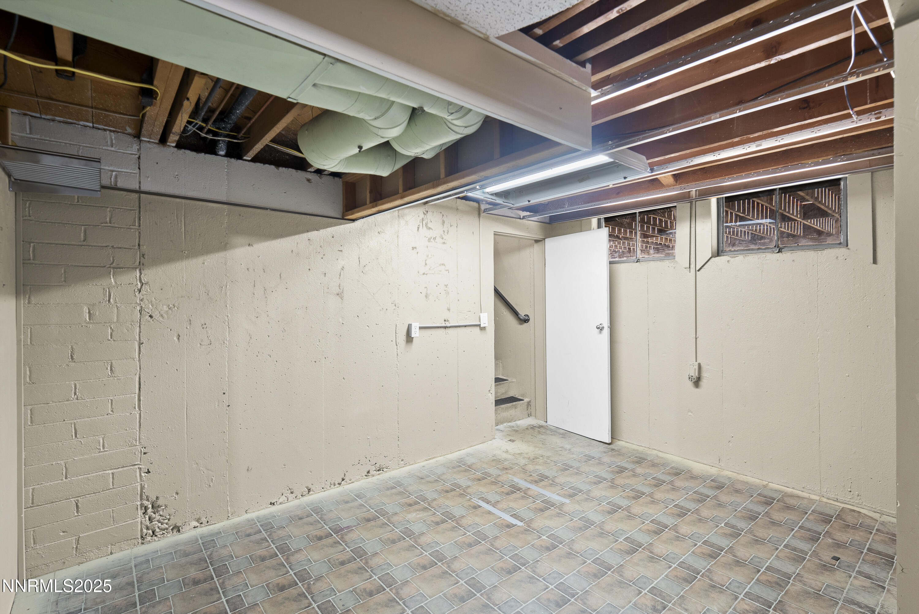 24-1692 Oakhurst Ave Reno NV 89509 (24 o