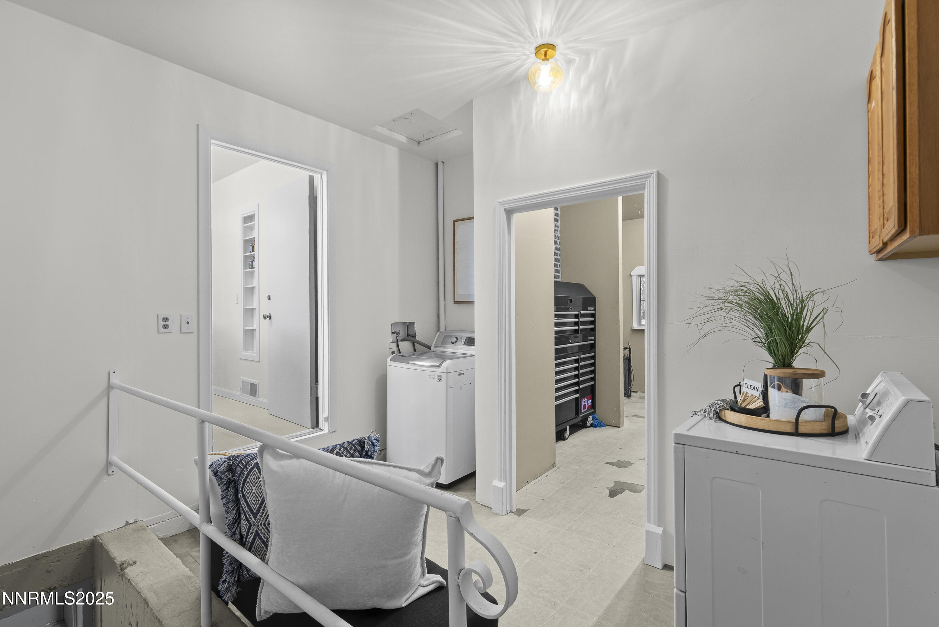 20-1692 Oakhurst Ave Reno NV 89509 (20 o