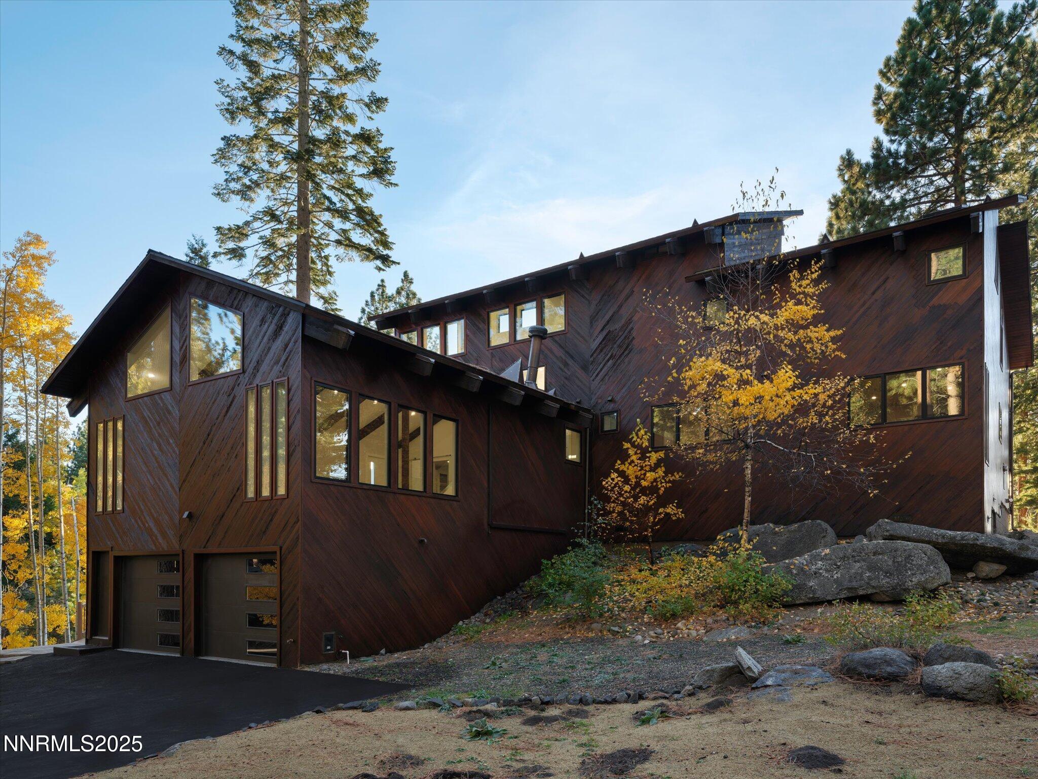 38-Garage Exterior 2