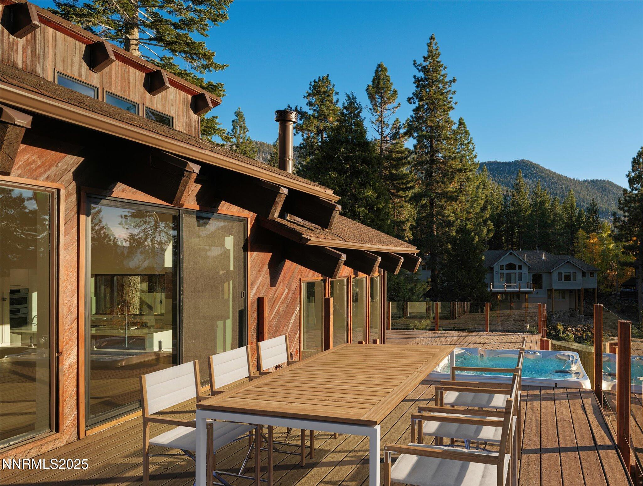 05-Deck Heavenly View with furniture