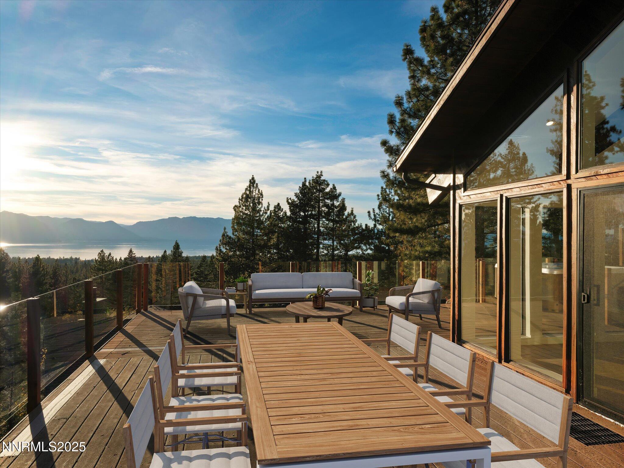 04-Deck 1 with furniture