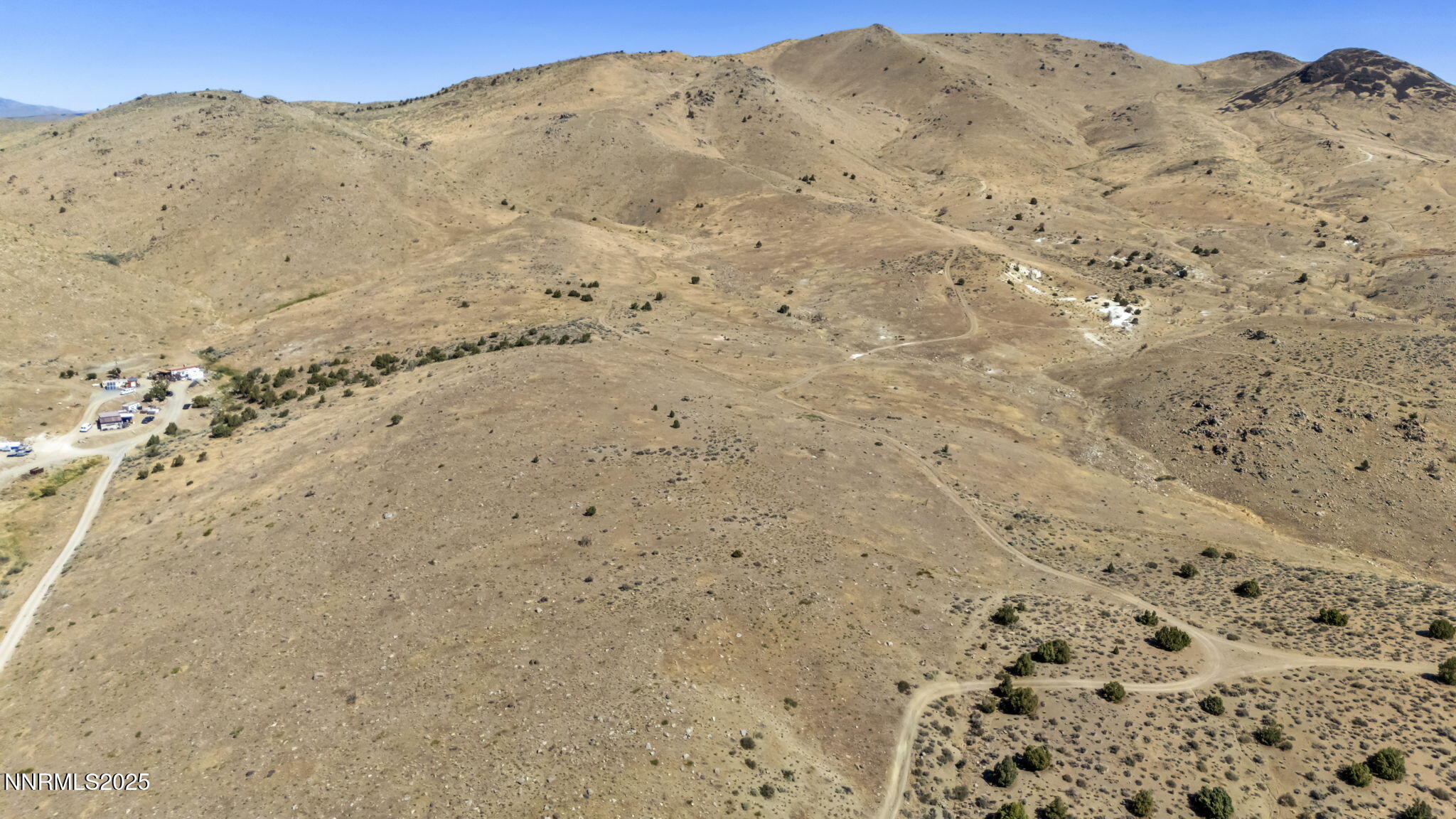 13-web-or-mls-8560-chimney-rd