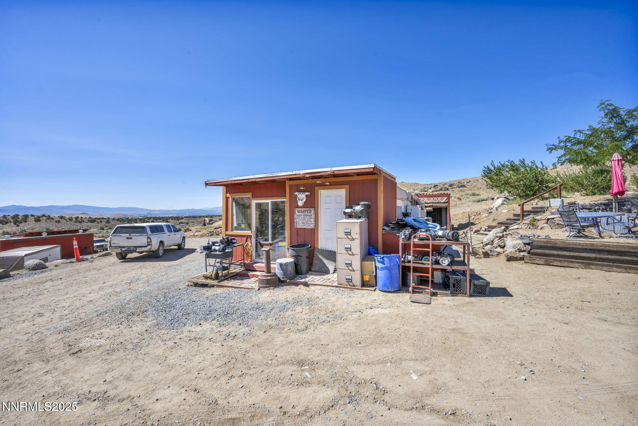 31-web-or-mls-8560-chimney-rd