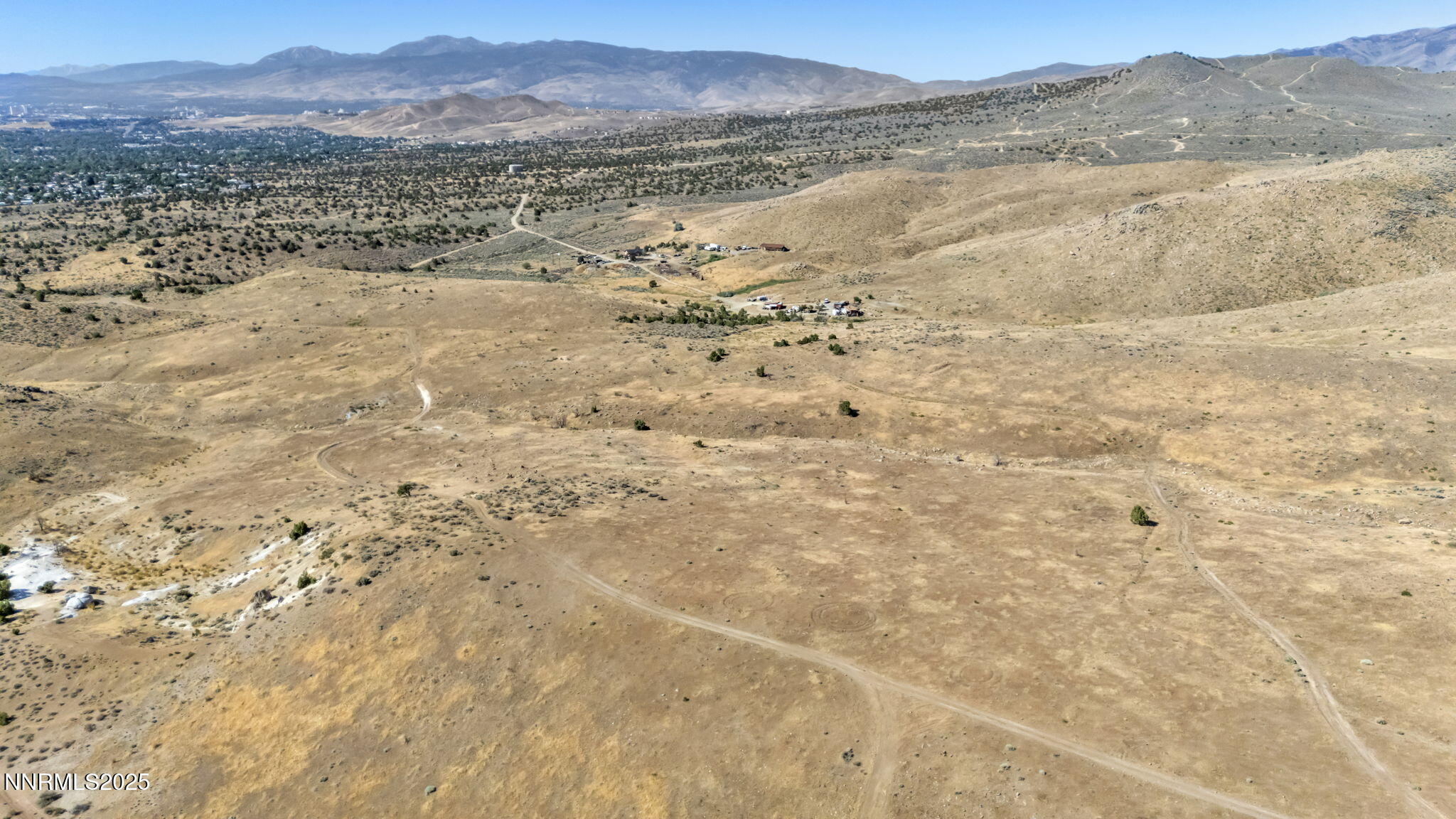 6-web-or-mls-8560-chimney-rd