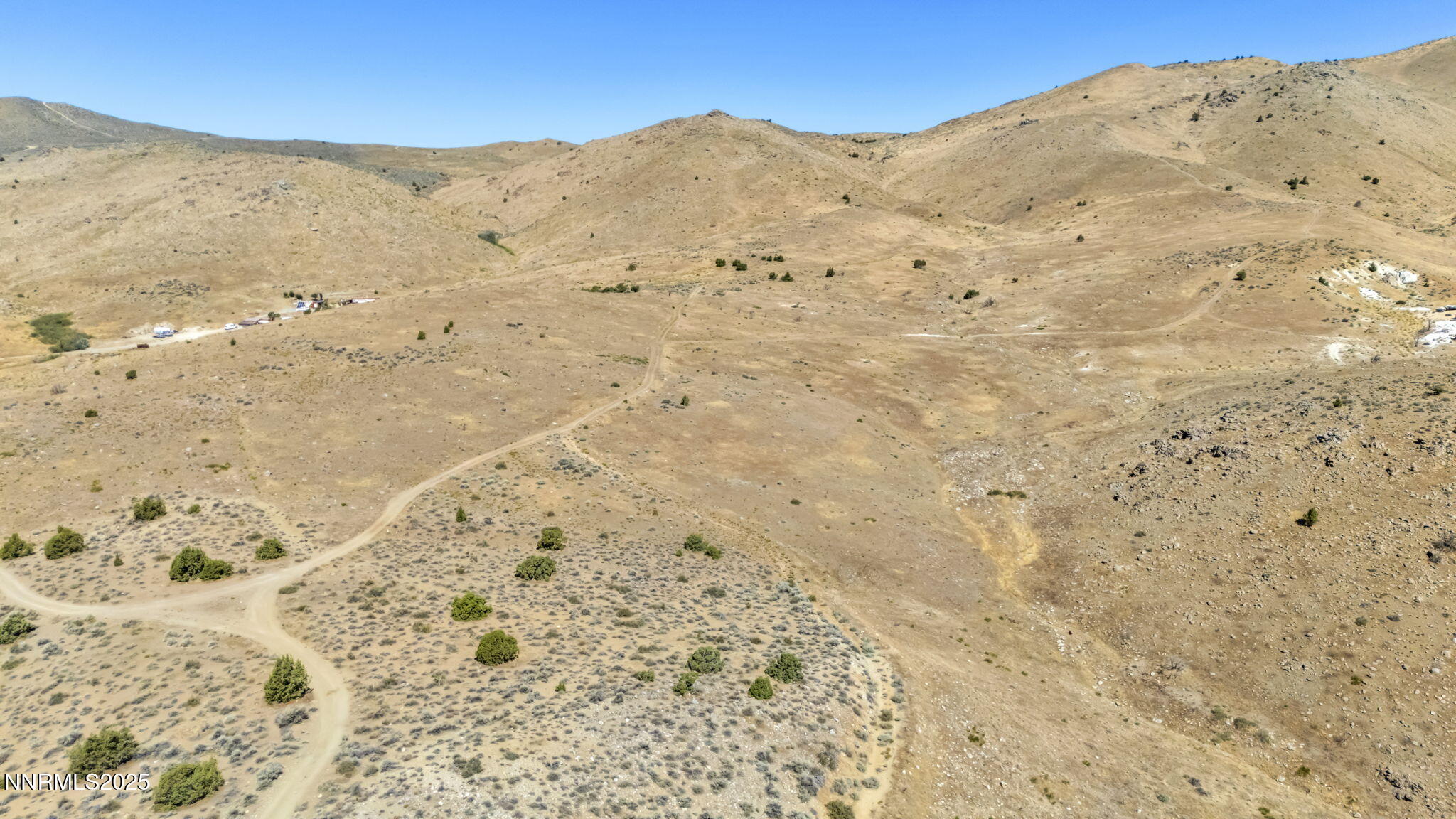 11-web-or-mls-8560-chimney-rd