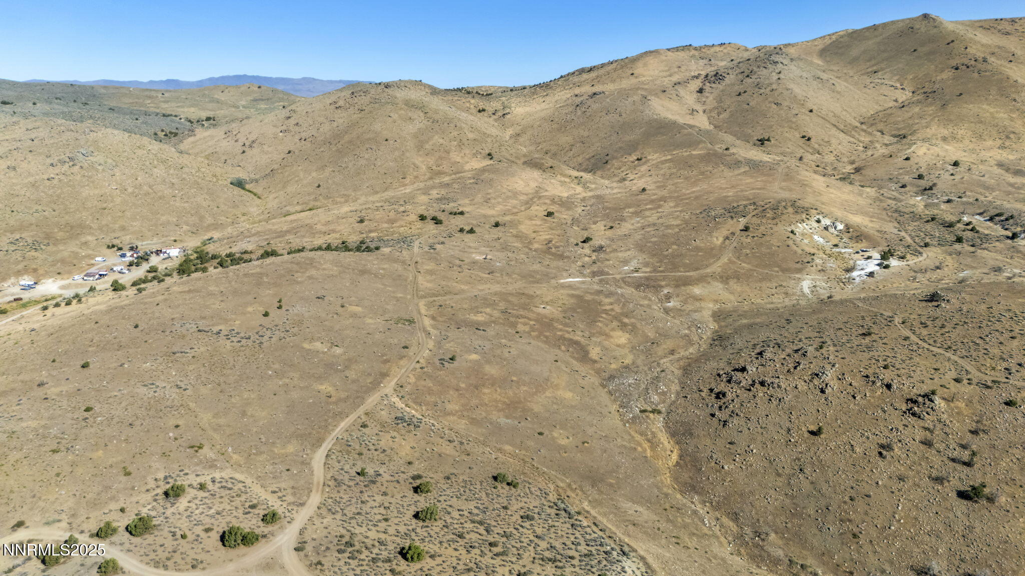 4-web-or-mls-8560-chimney-rd