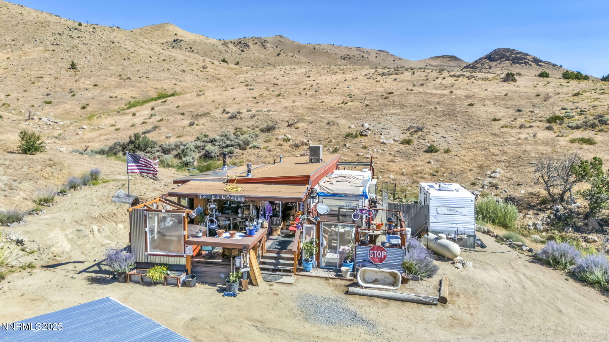 15-web-or-mls-8560-chimney-rd