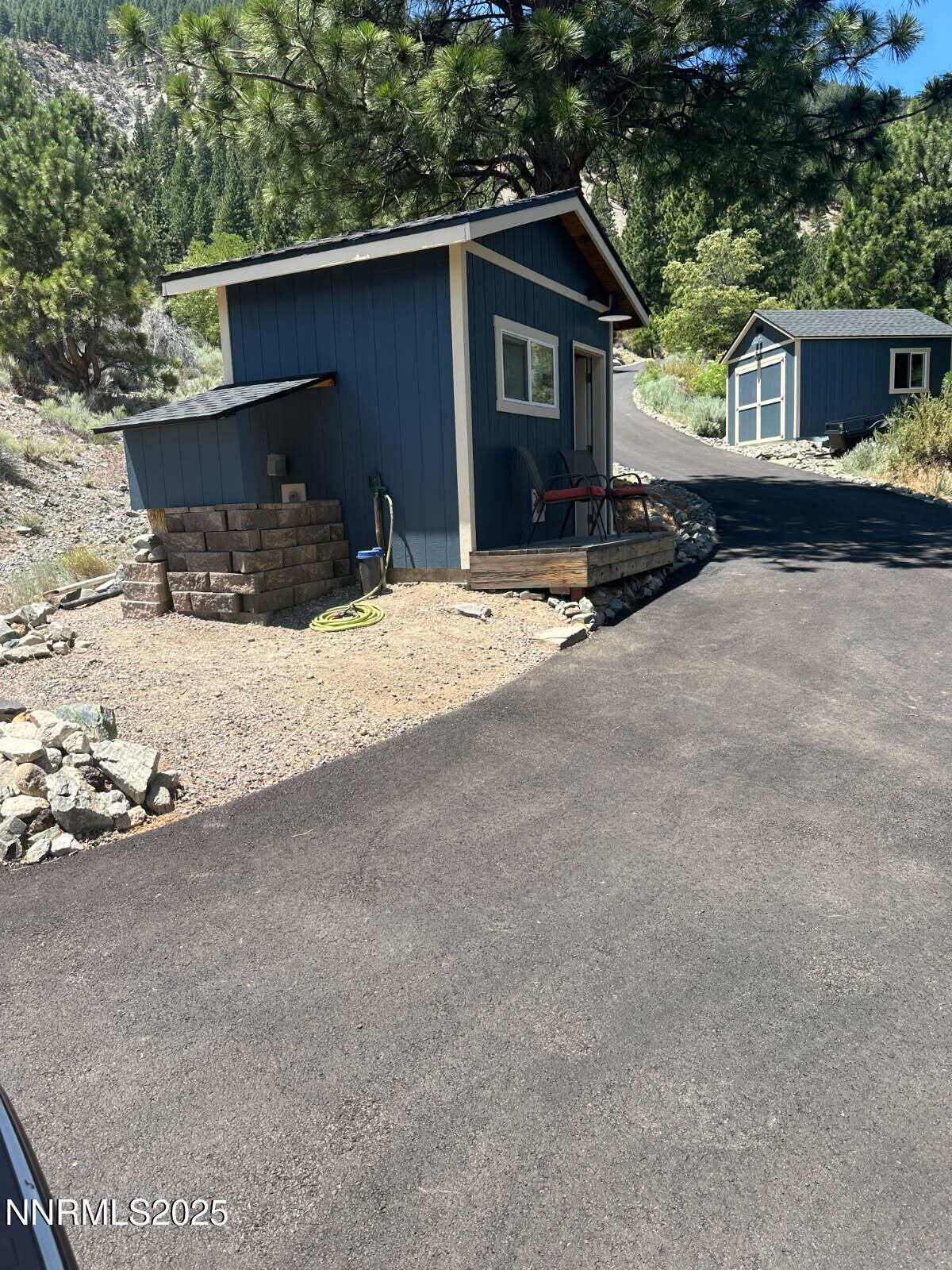 DA8FDB3E-E793-4E99-B92A-ACE7E1112796