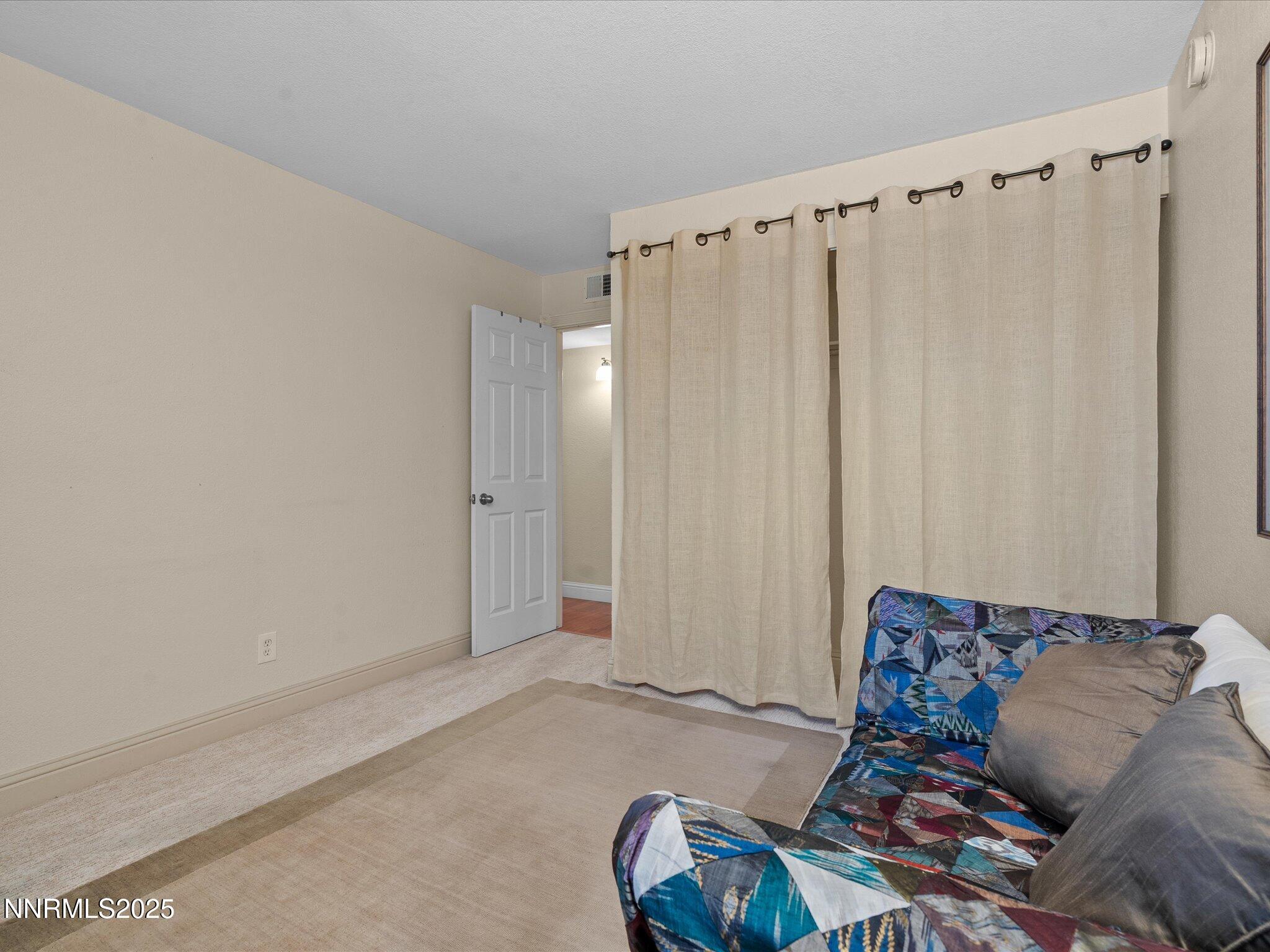 26-555 E Patriot Blvd 151-122