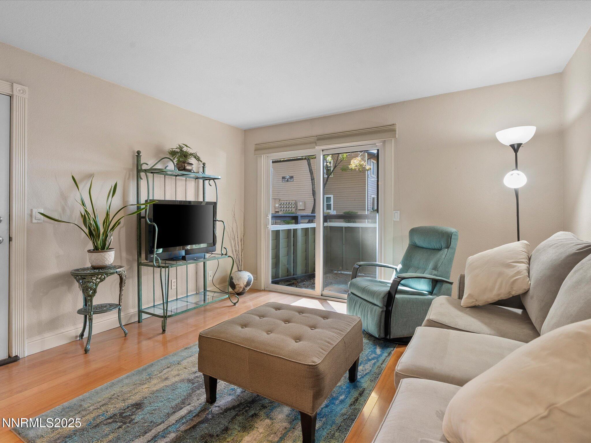 08-555 E Patriot Blvd 151-104