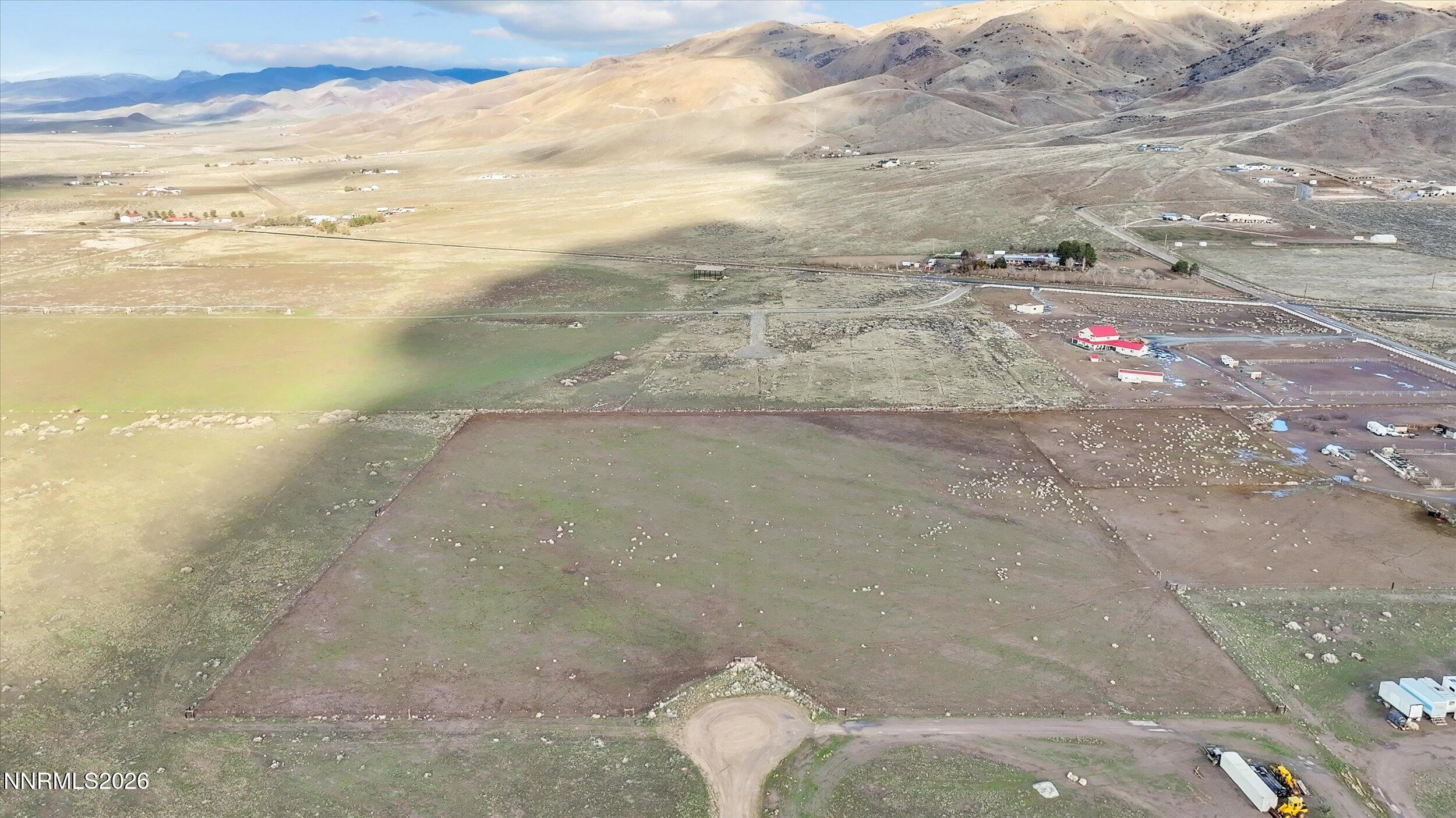 01-DJI_20251225110051_0007_D.00_00_17_59