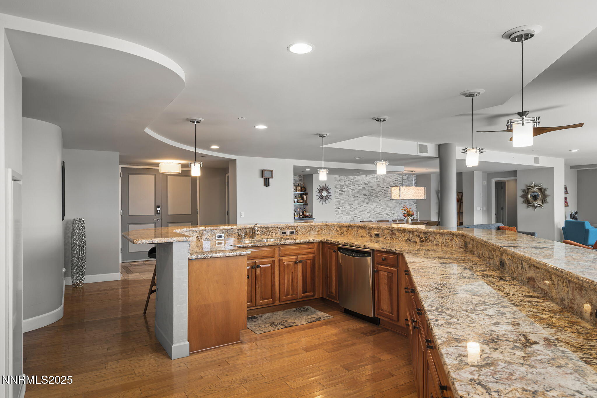 24-web-or-mls-_DSC3187