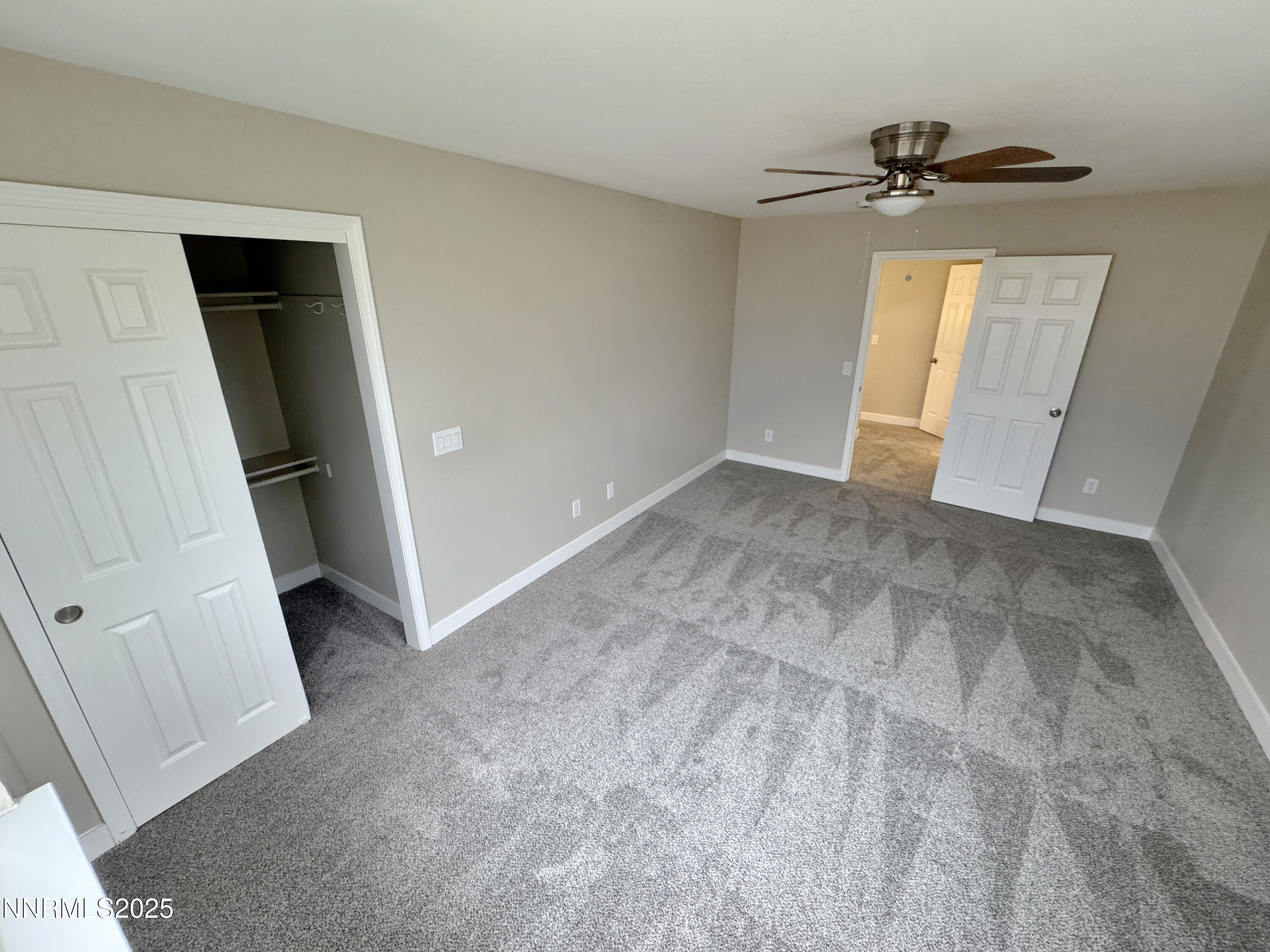 Upstairs Bedroom 1 (2)