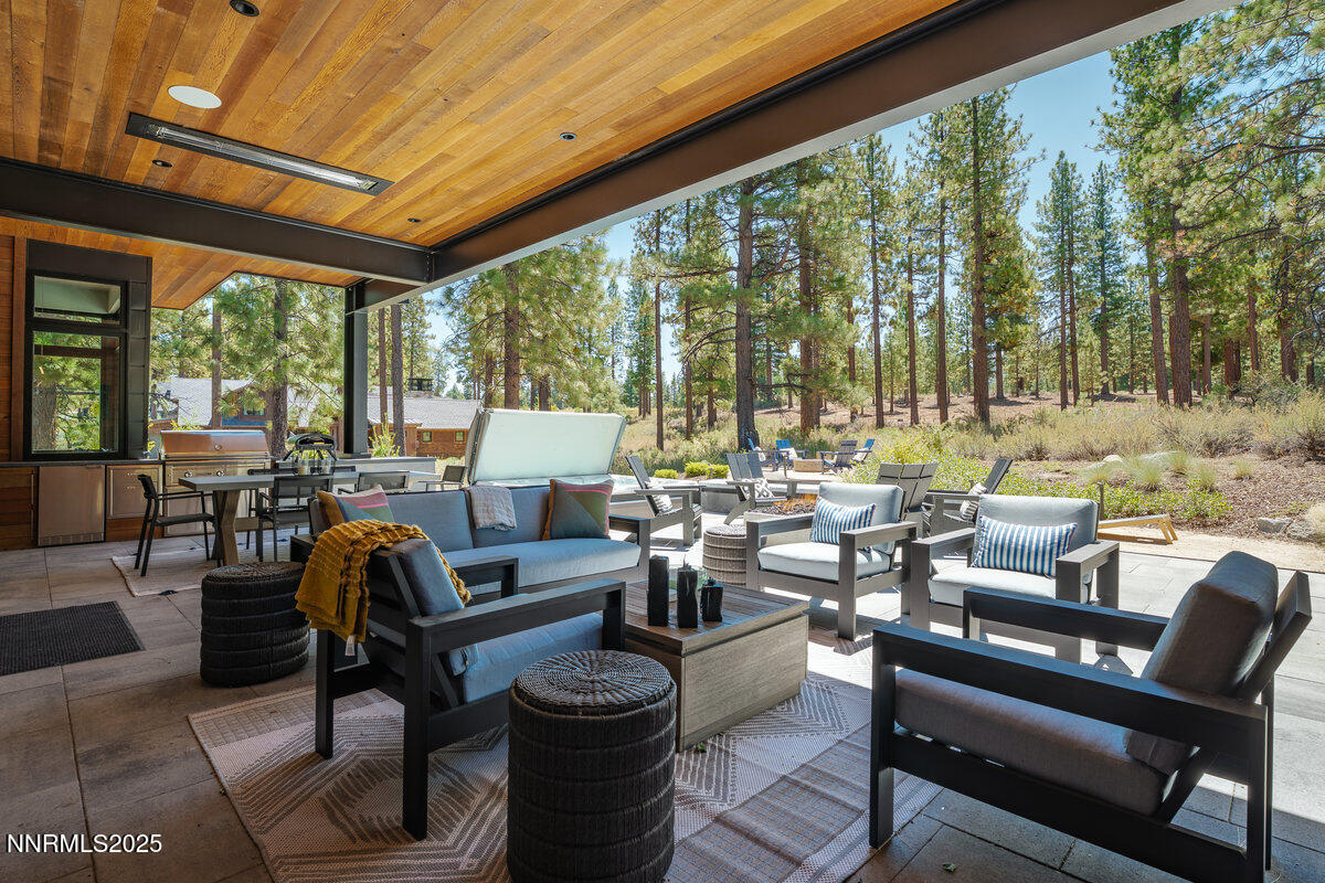 Outdoor Entertaining