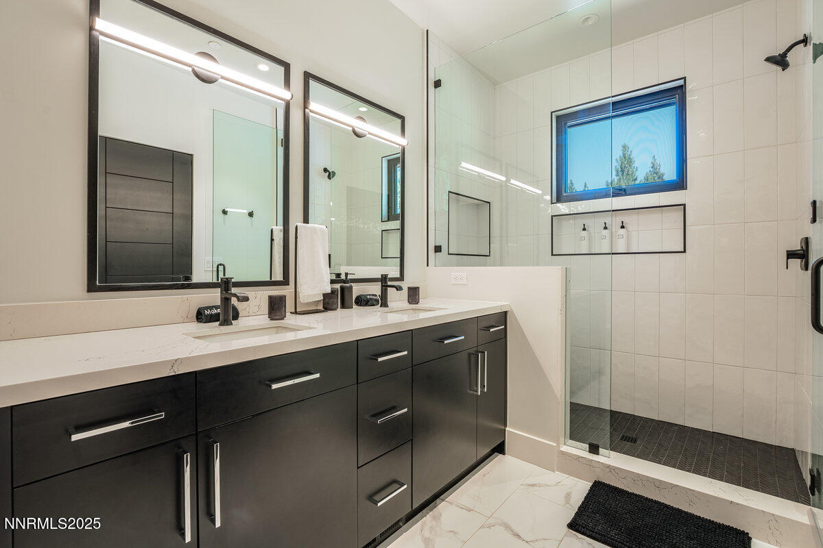 Guest House Bath
