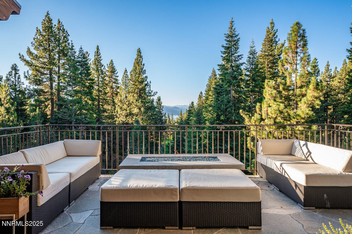 021_951_divot_ct-21_822