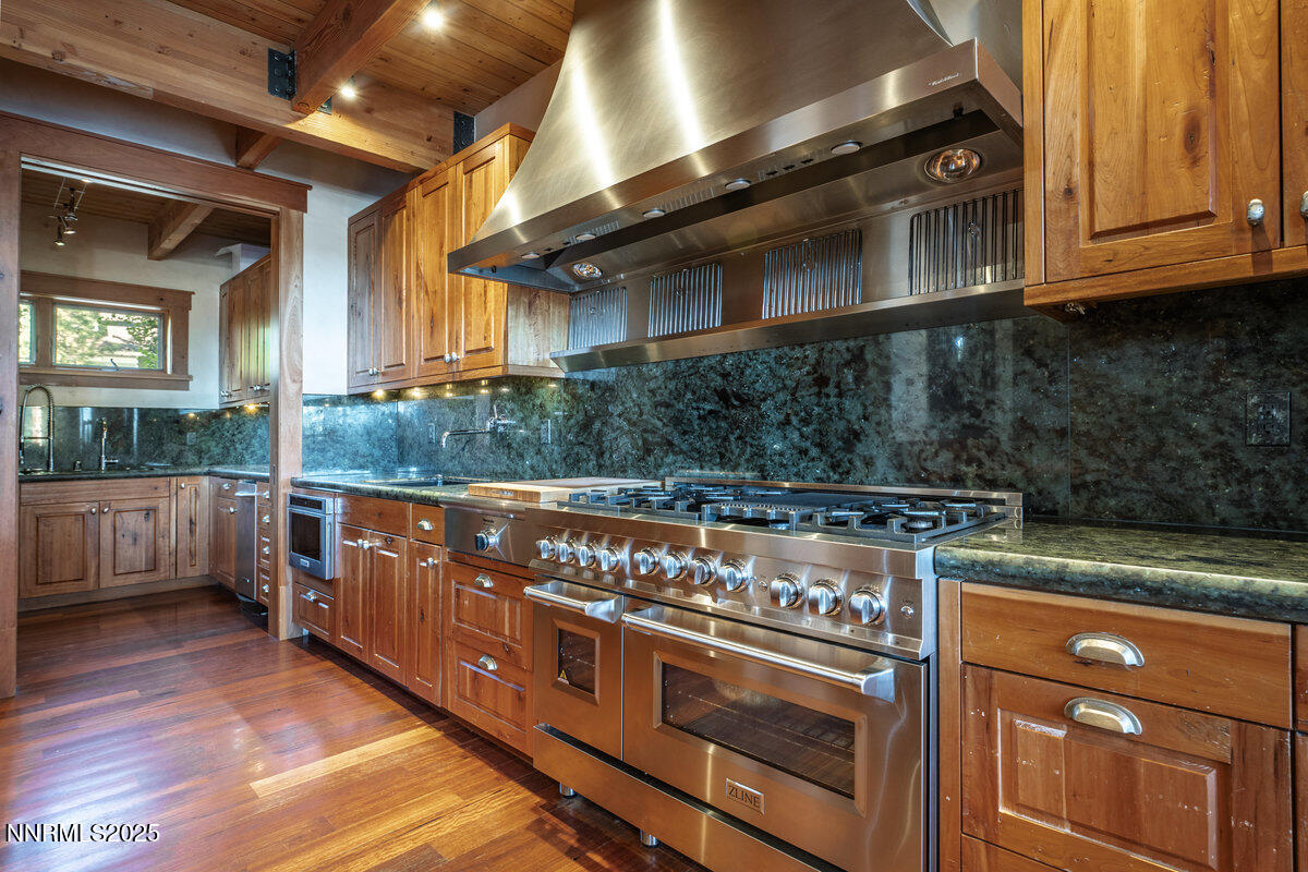 047_951_divot_ct-47_149