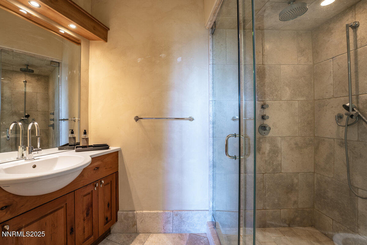 093_951_divot_ct-93_214