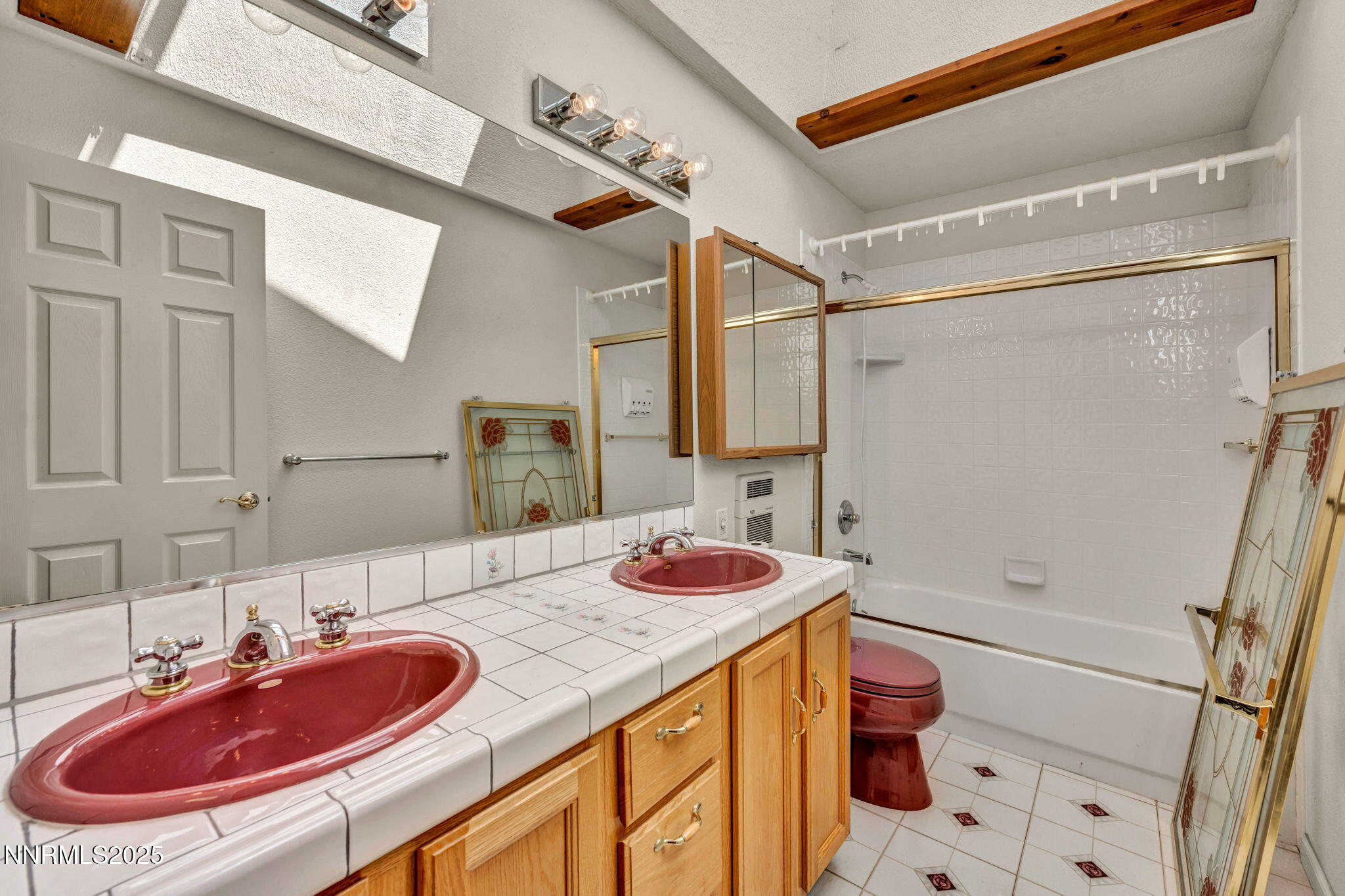 Washoe Valley, Nevada 89704, United States, 3 Bedrooms Bedrooms, ,2 BathroomsBathrooms,Residential,Pending,140096